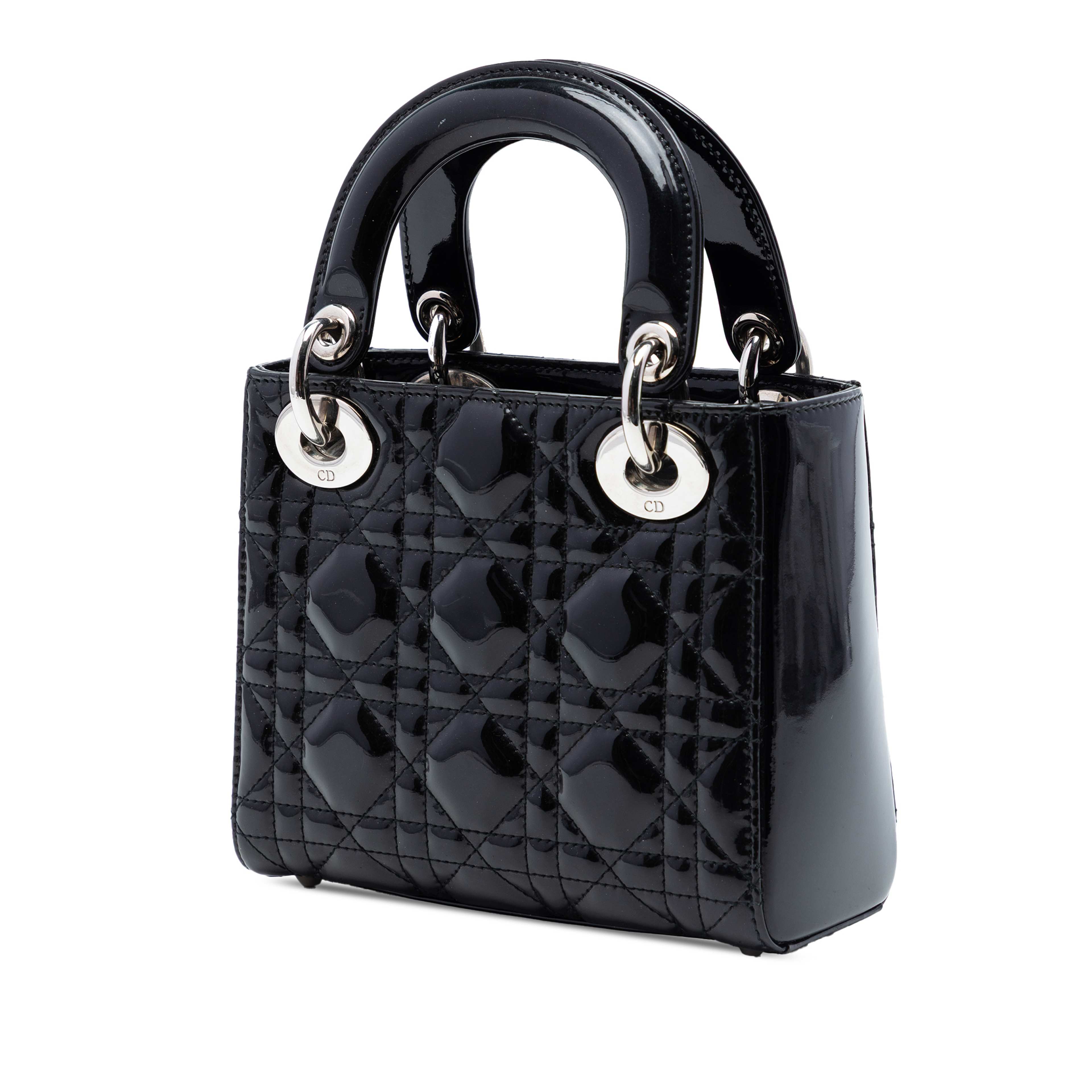 Dior Mini Patent Cannage Lady Dior, från Luxclusif, i färgen black. Klicka för att öppna bilden i stort format