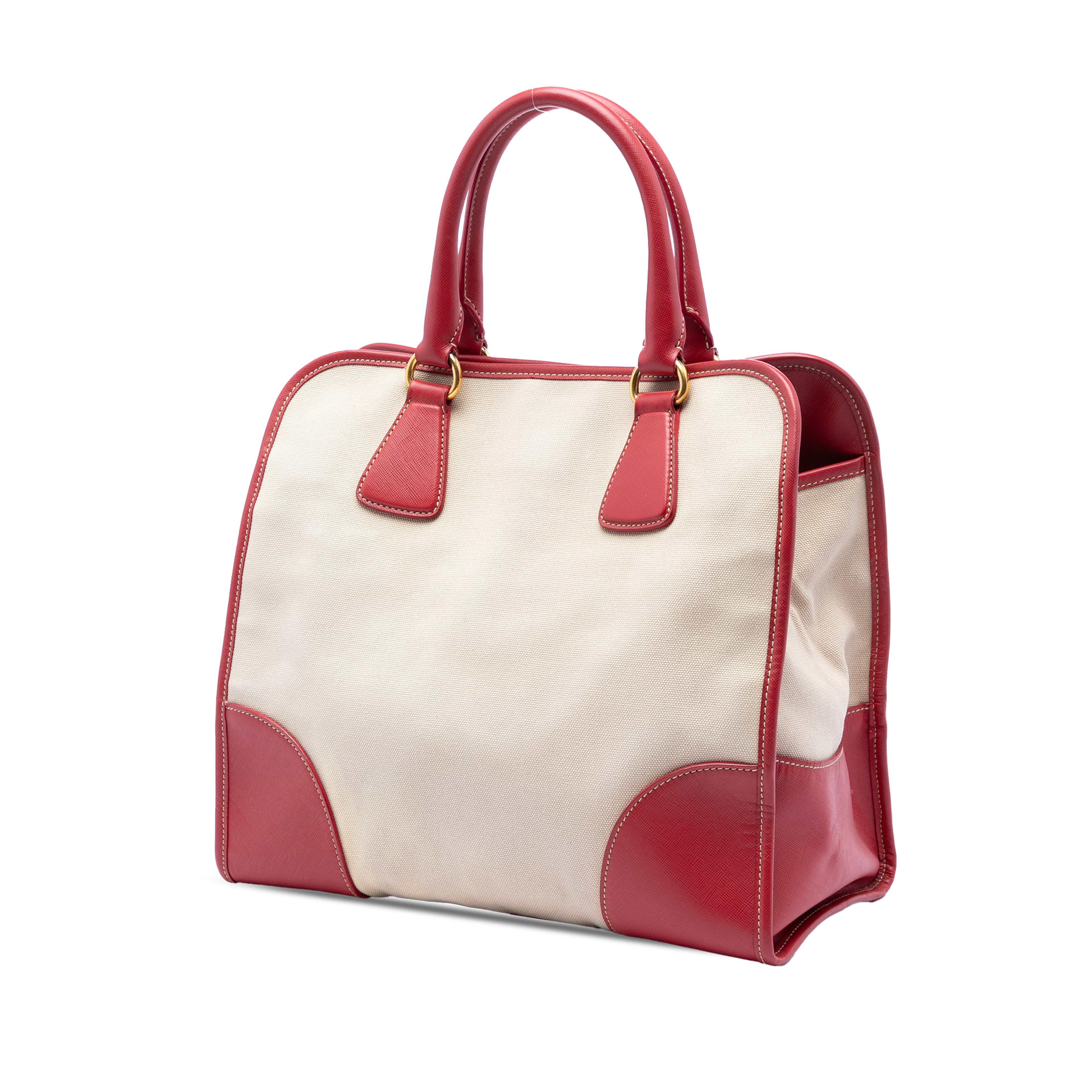 Prada Saffiano Trimmed Canvas Canapa Logo Satchel, från Luxclusif, i färgen beige. Klicka för att öppna bilden i stort format