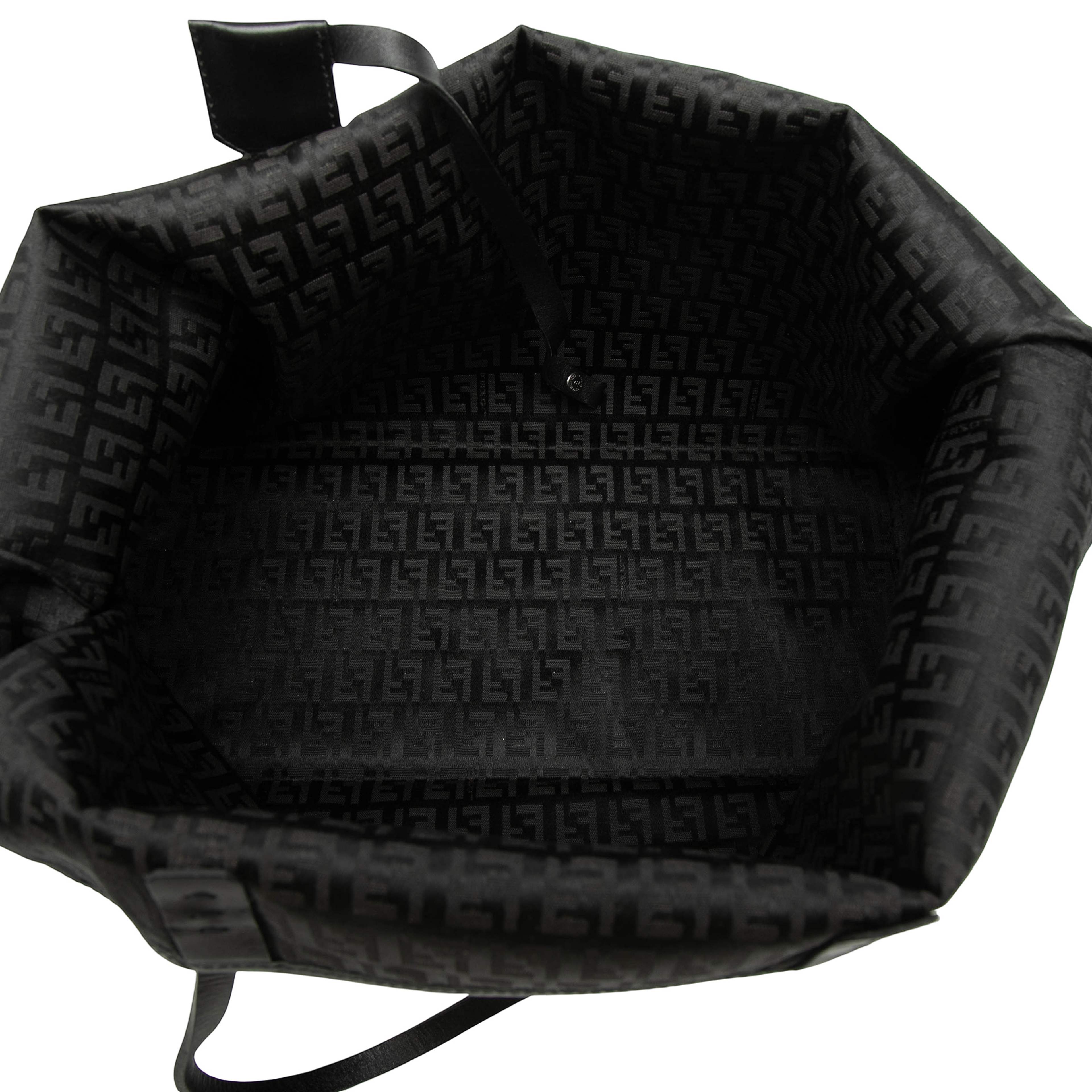 Fendi Medium Zucchino Canvas Roll Tote, från Luxclusif, i färgen black. Klicka för att öppna bilden i stort format