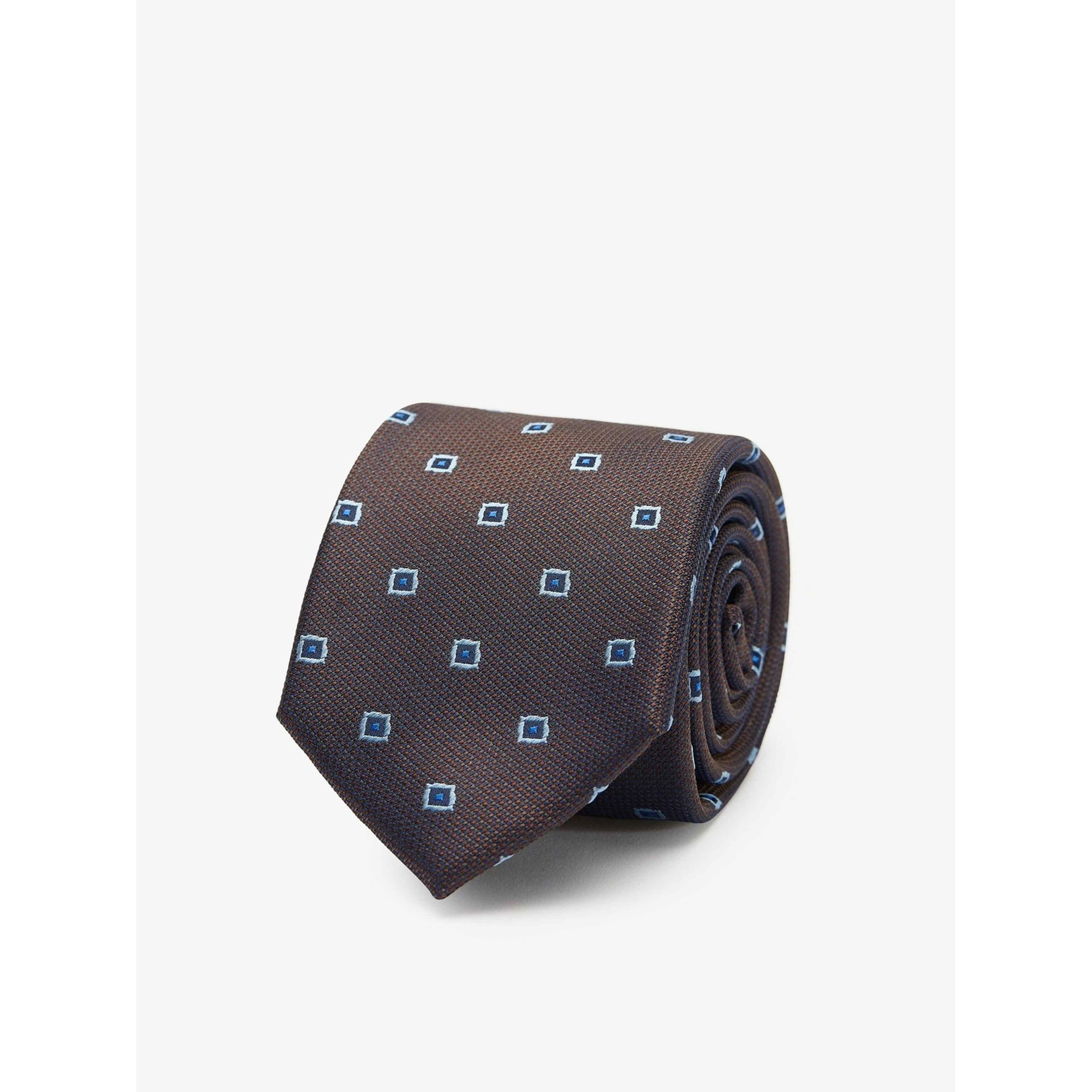 Tie Structure