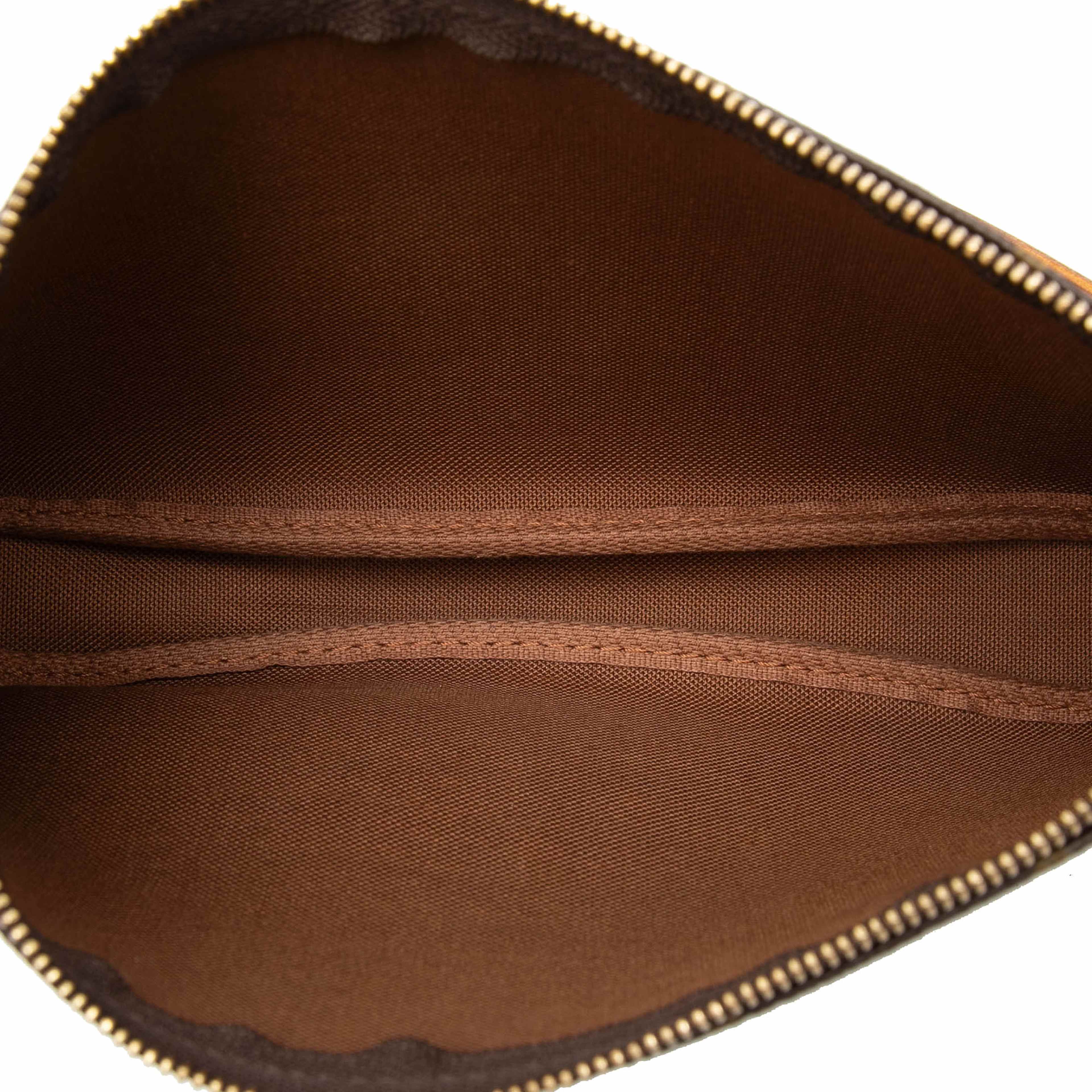 Louis Vuitton Monogram Pochette Accessoires, från Luxclusif, i färgen brown. Klicka för att öppna bilden i stort format