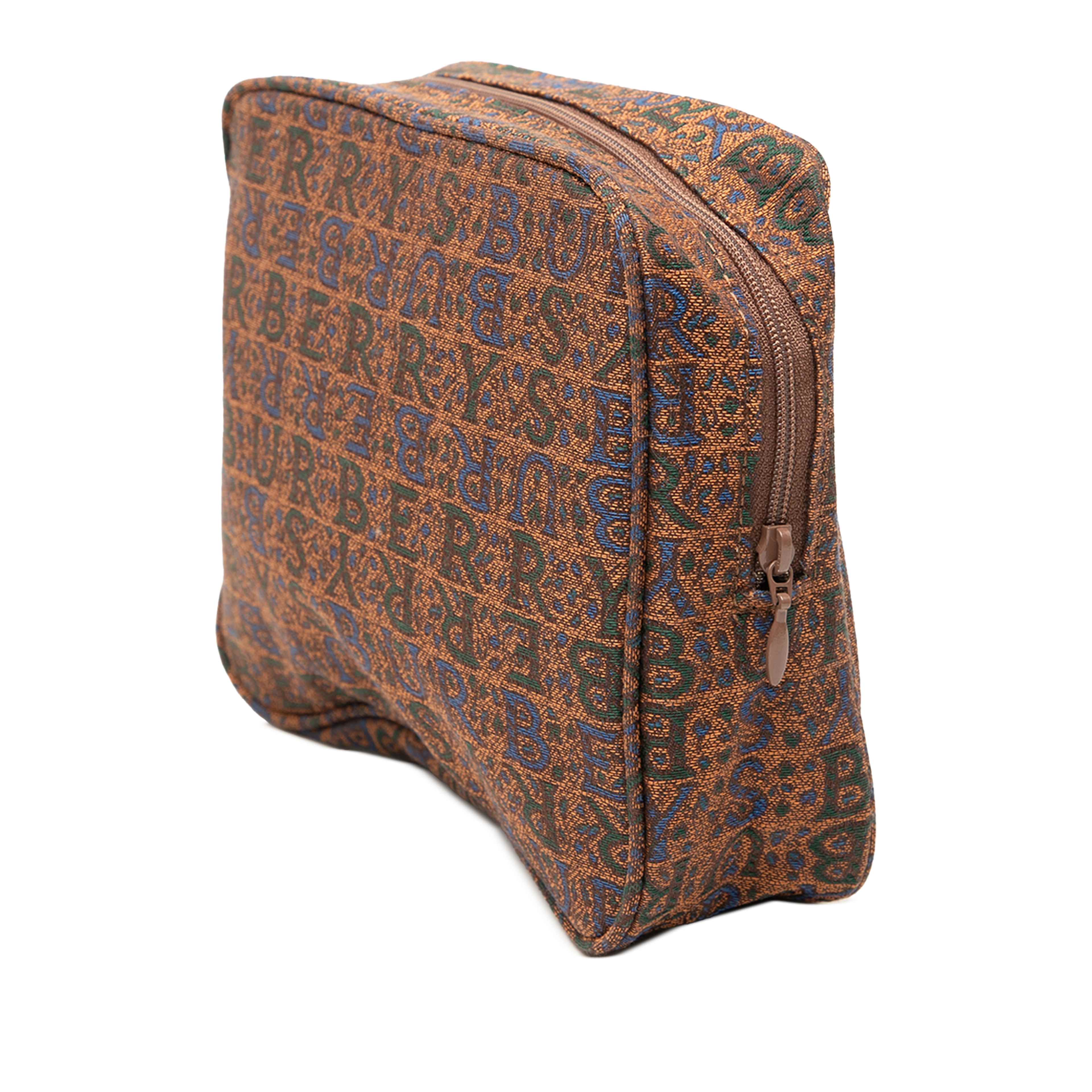 Burberry Canvas Pouch, från Luxclusif, i färgen brown. Klicka för att öppna bilden i stort format