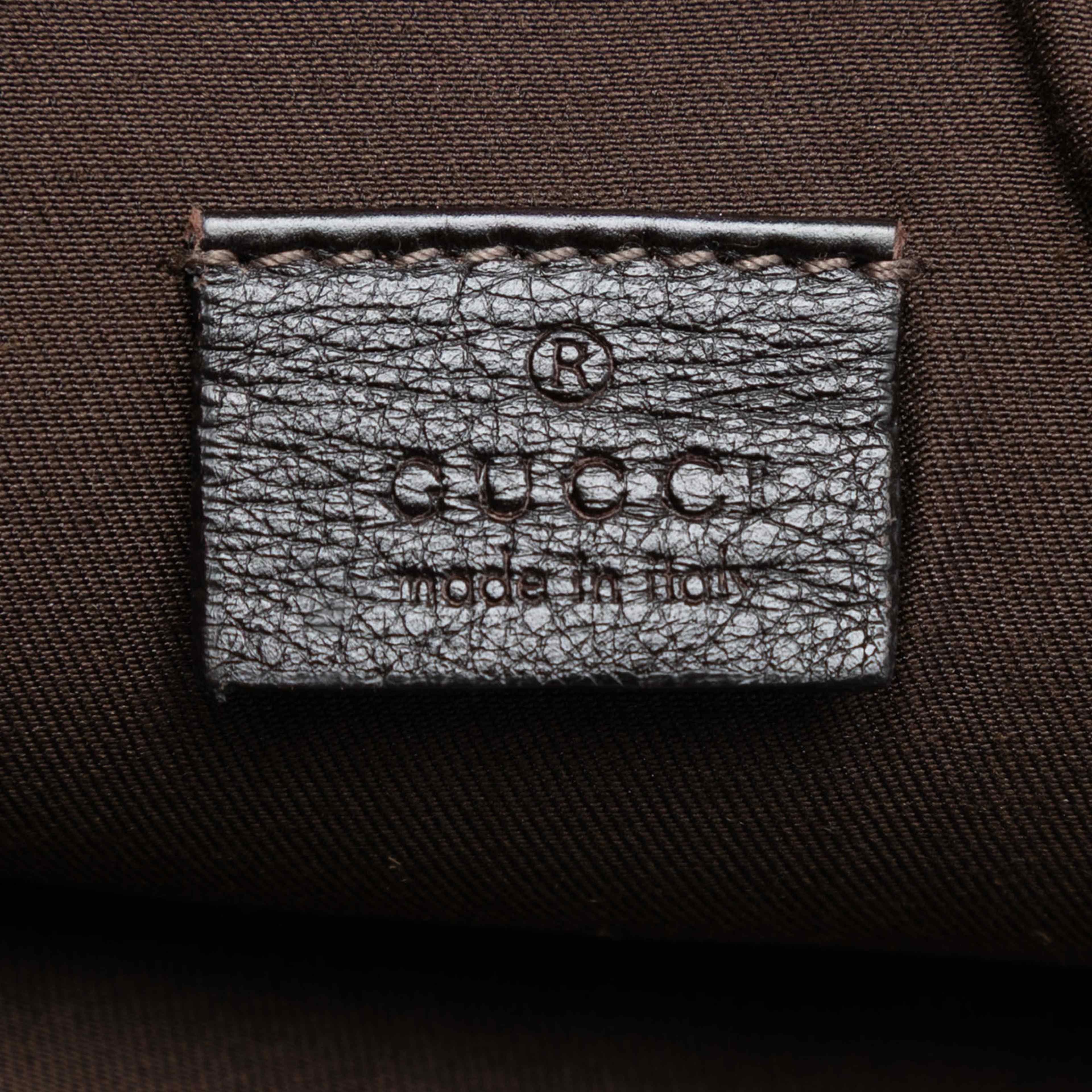 Gucci Guccissima Laptop Case, från Luxclusif, i färgen black. Klicka för att öppna bilden i stort format