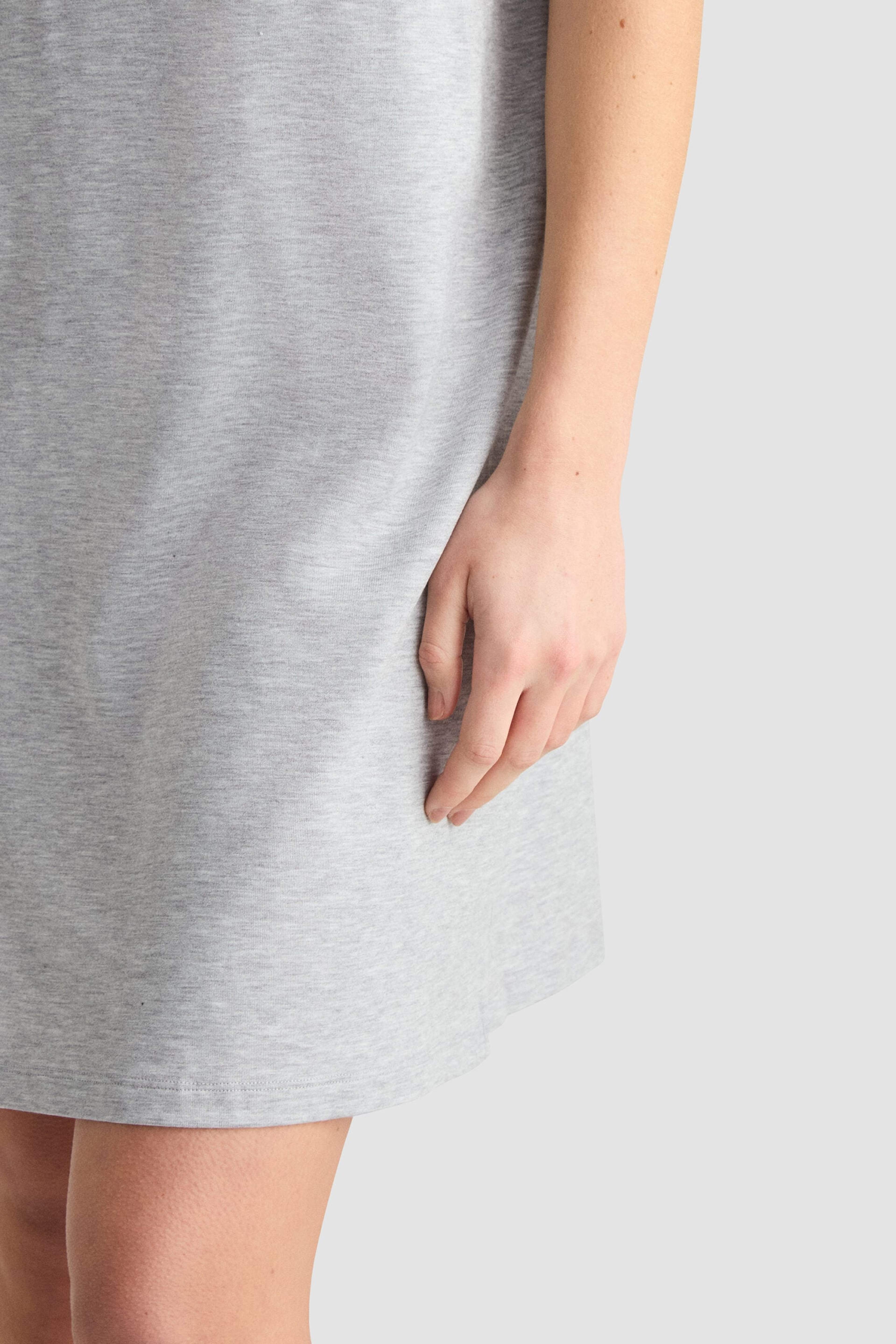 Sinna Dress - Grey Melange, från Residus, i färgen grey. Klicka för att öppna bilden i stort format