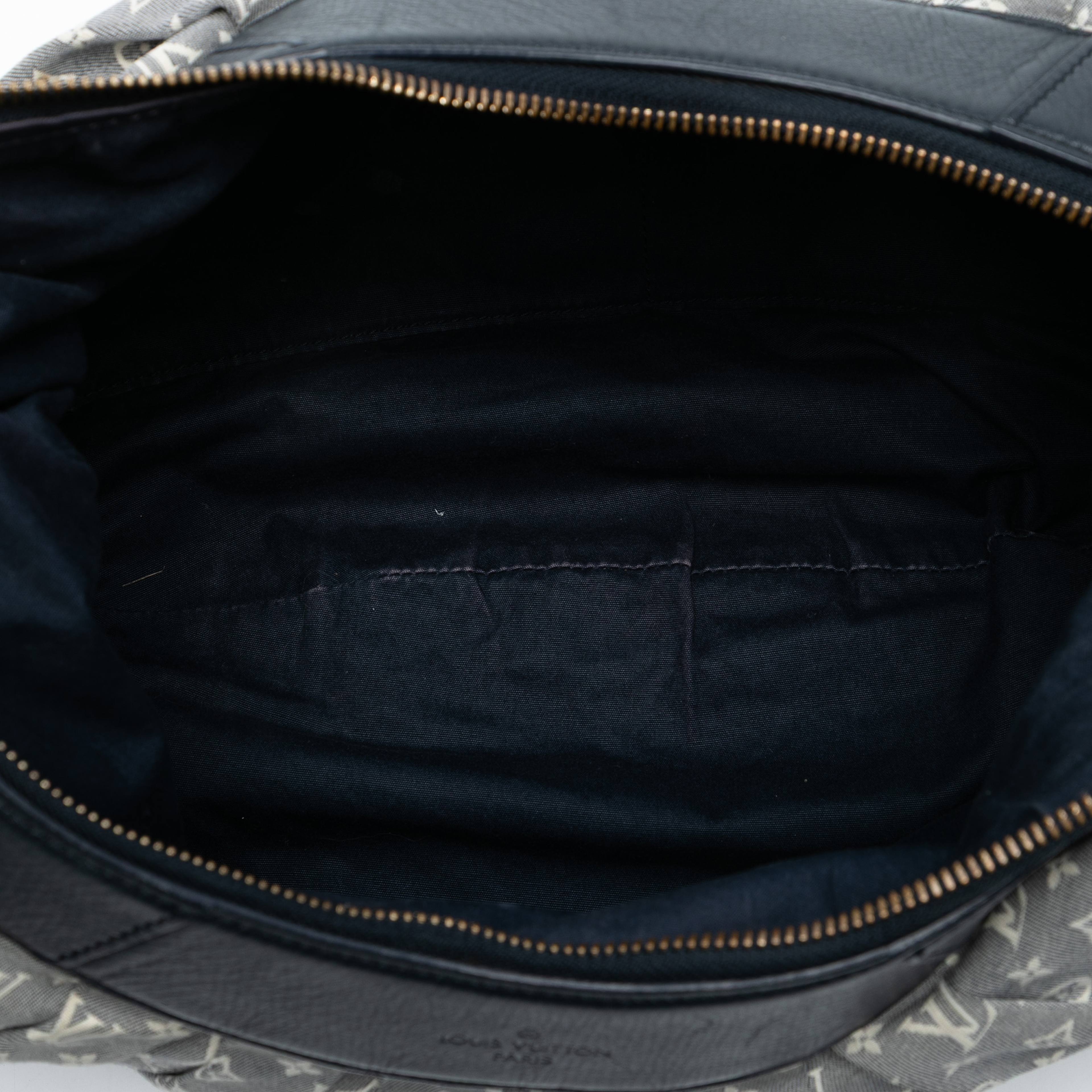 Louis Vuitton Monogram Idylle Rhapsodie Mm, från Luxclusif, i färgen gray. Klicka för att öppna bilden i stort format