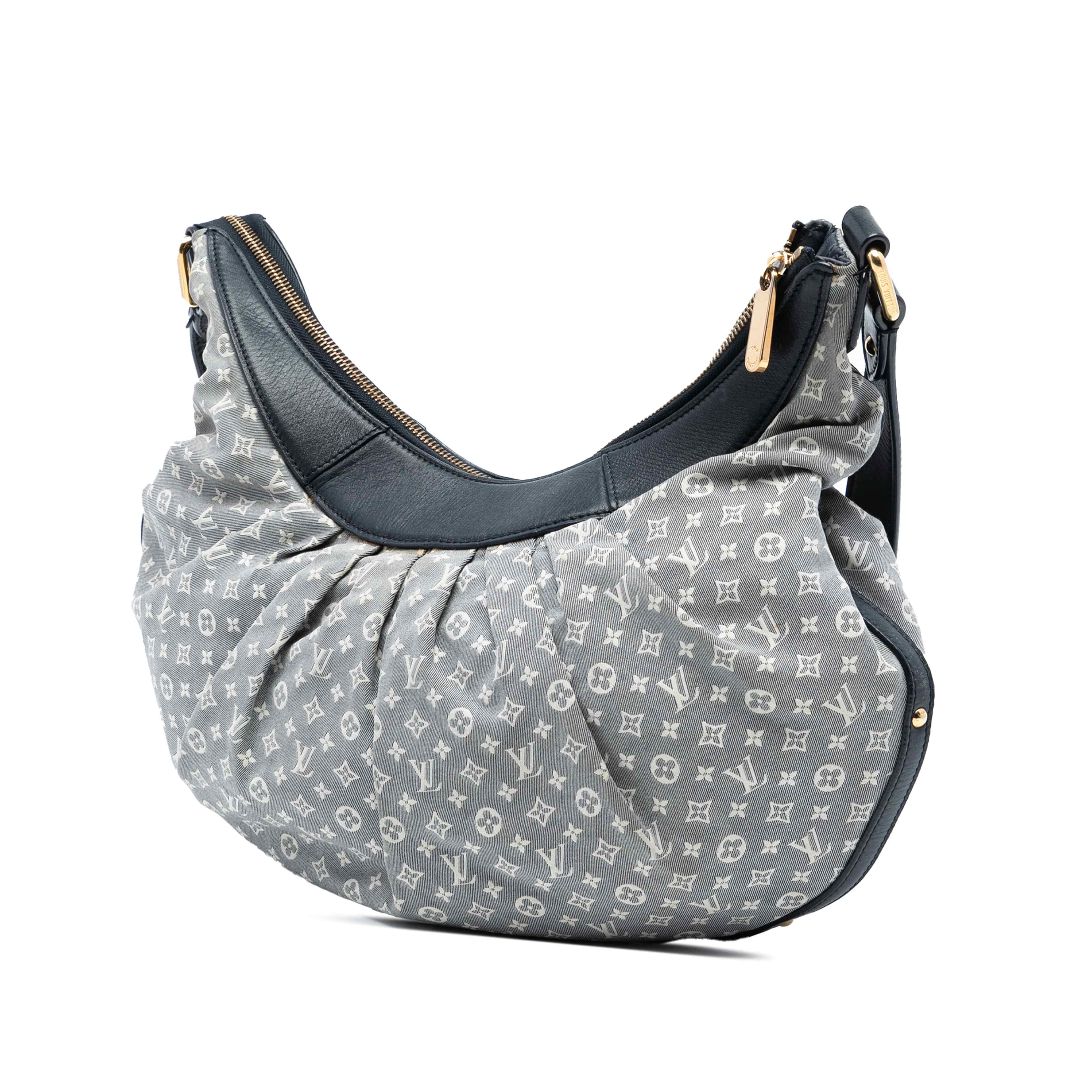 Louis Vuitton Monogram Idylle Rhapsodie Mm, från Luxclusif, i färgen gray. Klicka för att öppna bilden i stort format