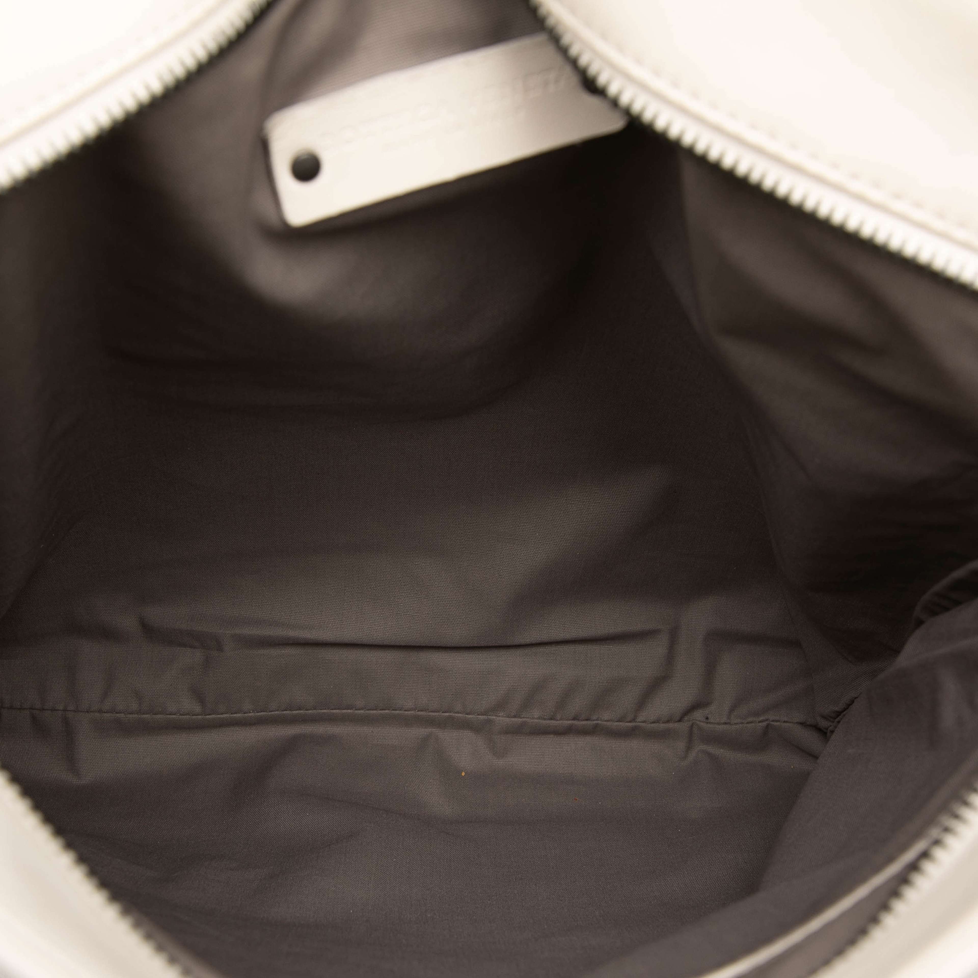 Bottega Veneta Nappa Intrecciato Vn Crossbody, från Luxclusif, i färgen brun. Klicka för att öppna bilden i stort format