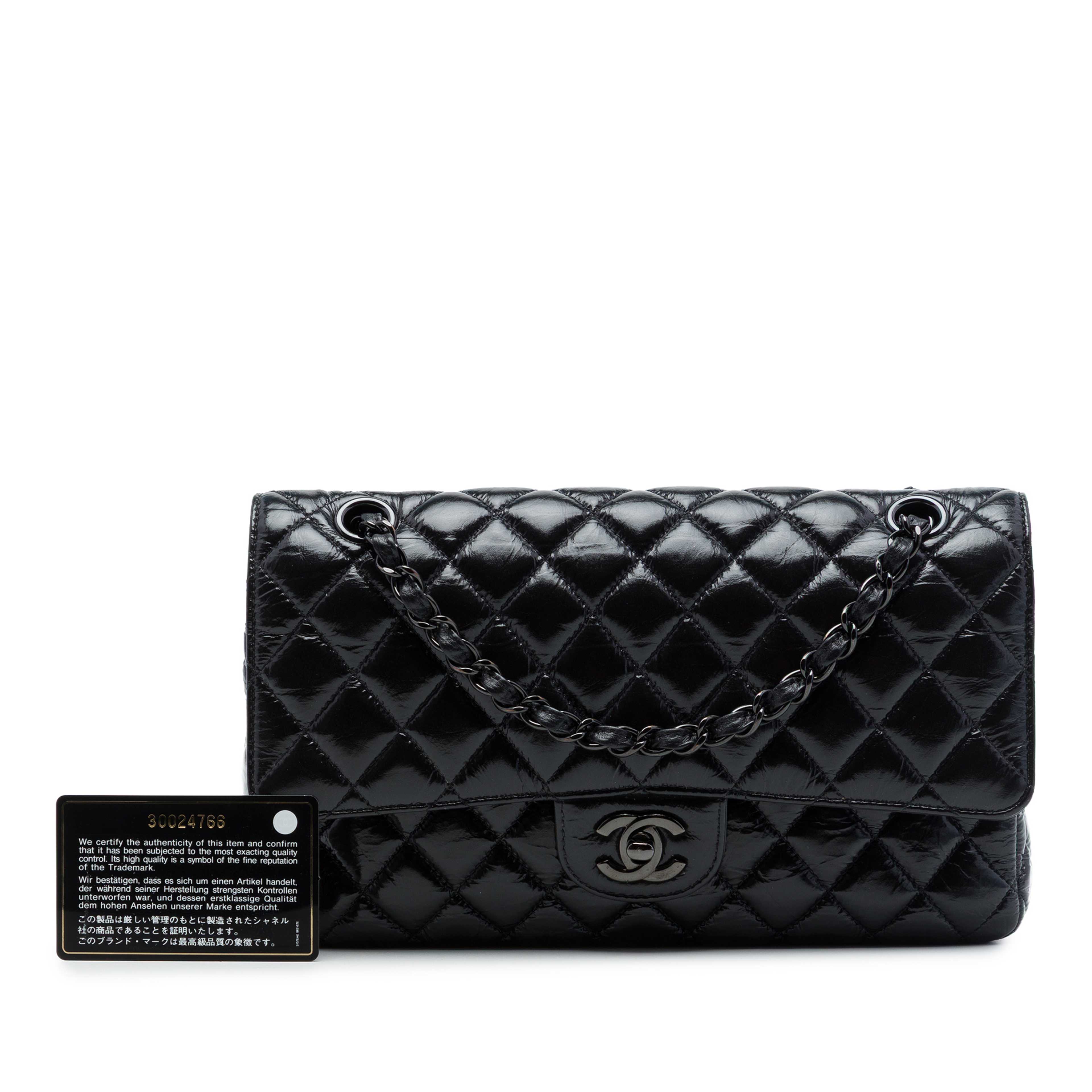 Chanel Medium Classic Shiny Crumpled Calfskin So Black Double Flap, från Luxclusif, i färgen svart. Klicka för att öppna bilden i stort format