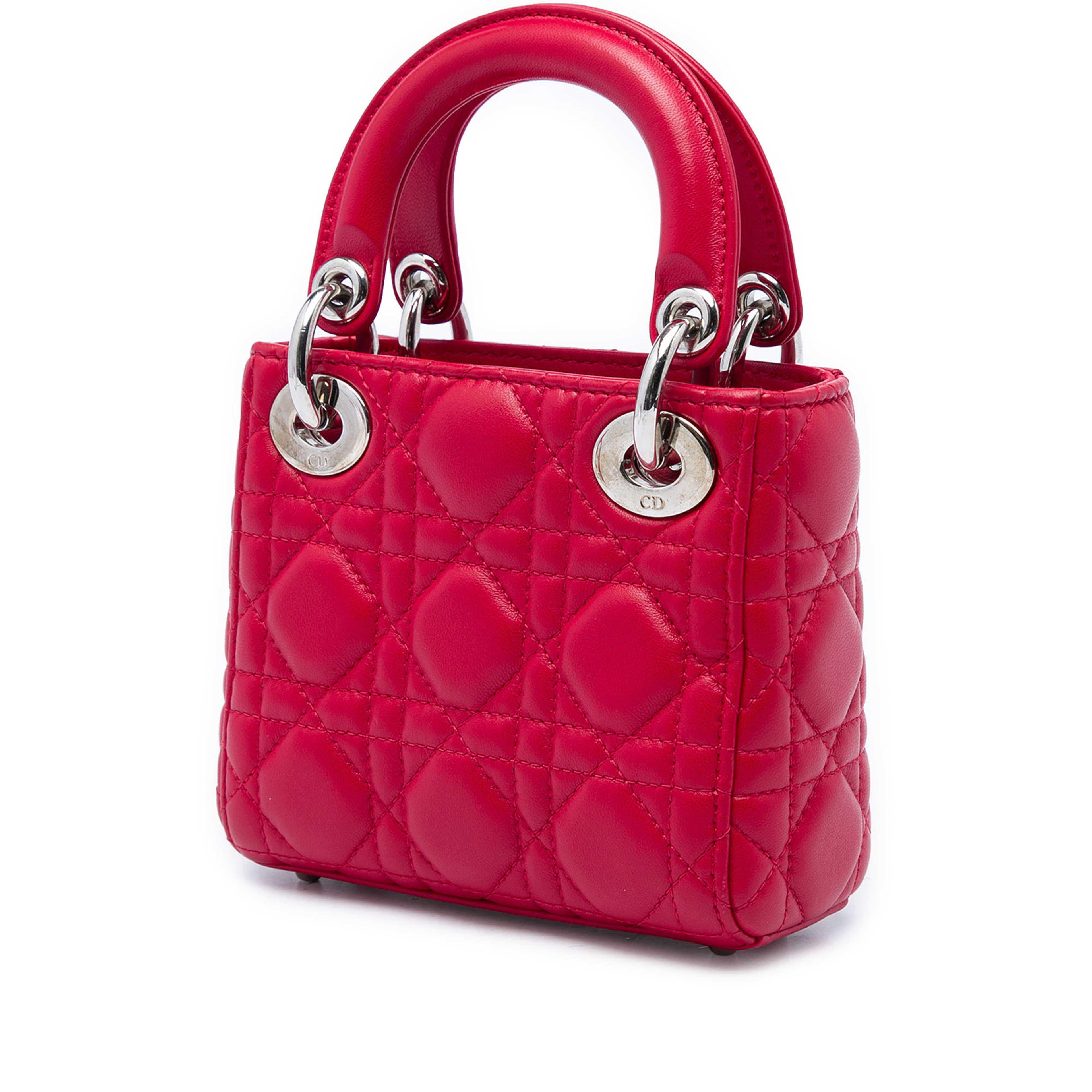 Dior Mini Lambskin Cannage 8 Crystal Lady Dior, från Luxclusif, i färgen röd. Klicka för att öppna bilden i stort format