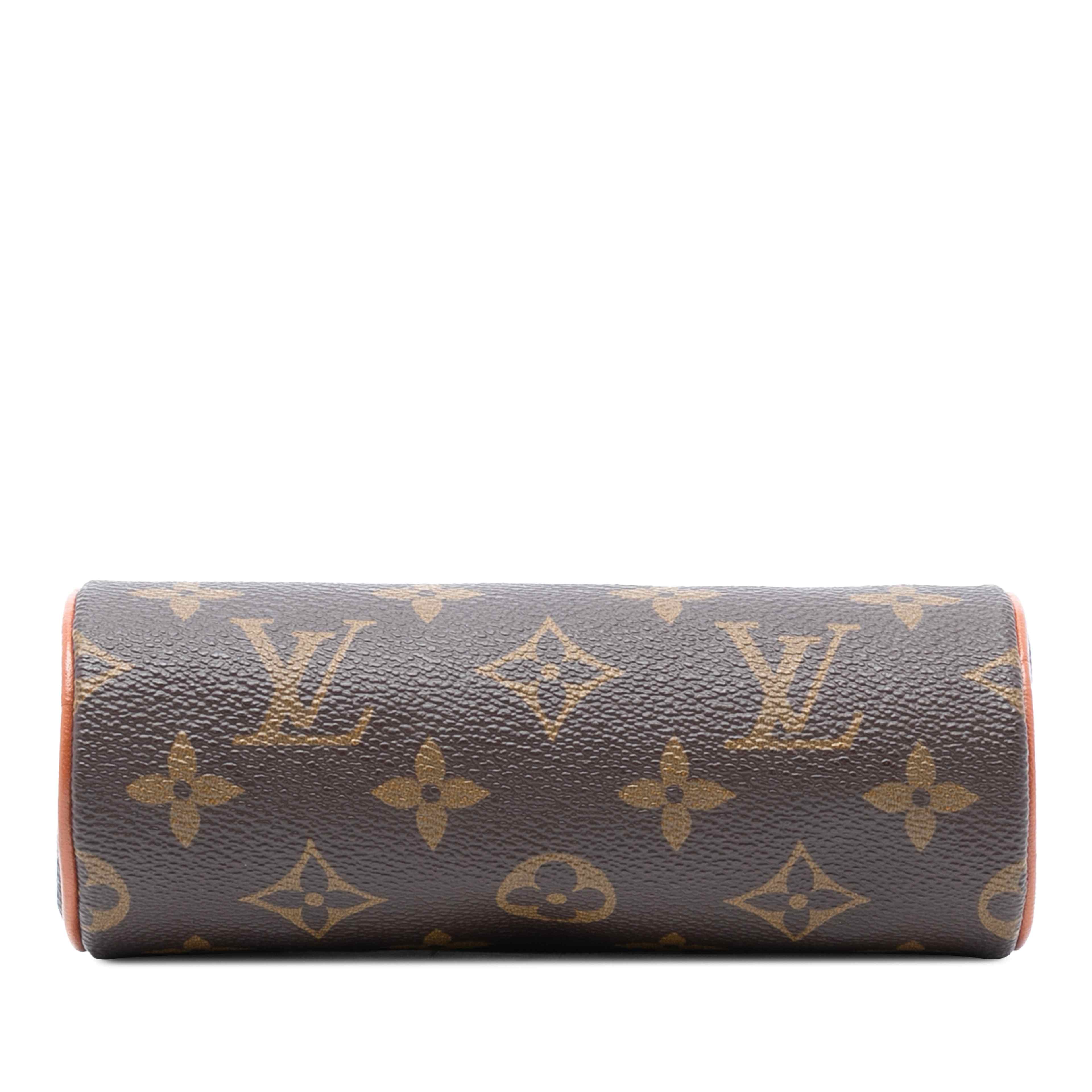 Louis Vuitton Monogram Papillon Pochette, från Luxclusif, i färgen brown. Klicka för att öppna bilden i stort format