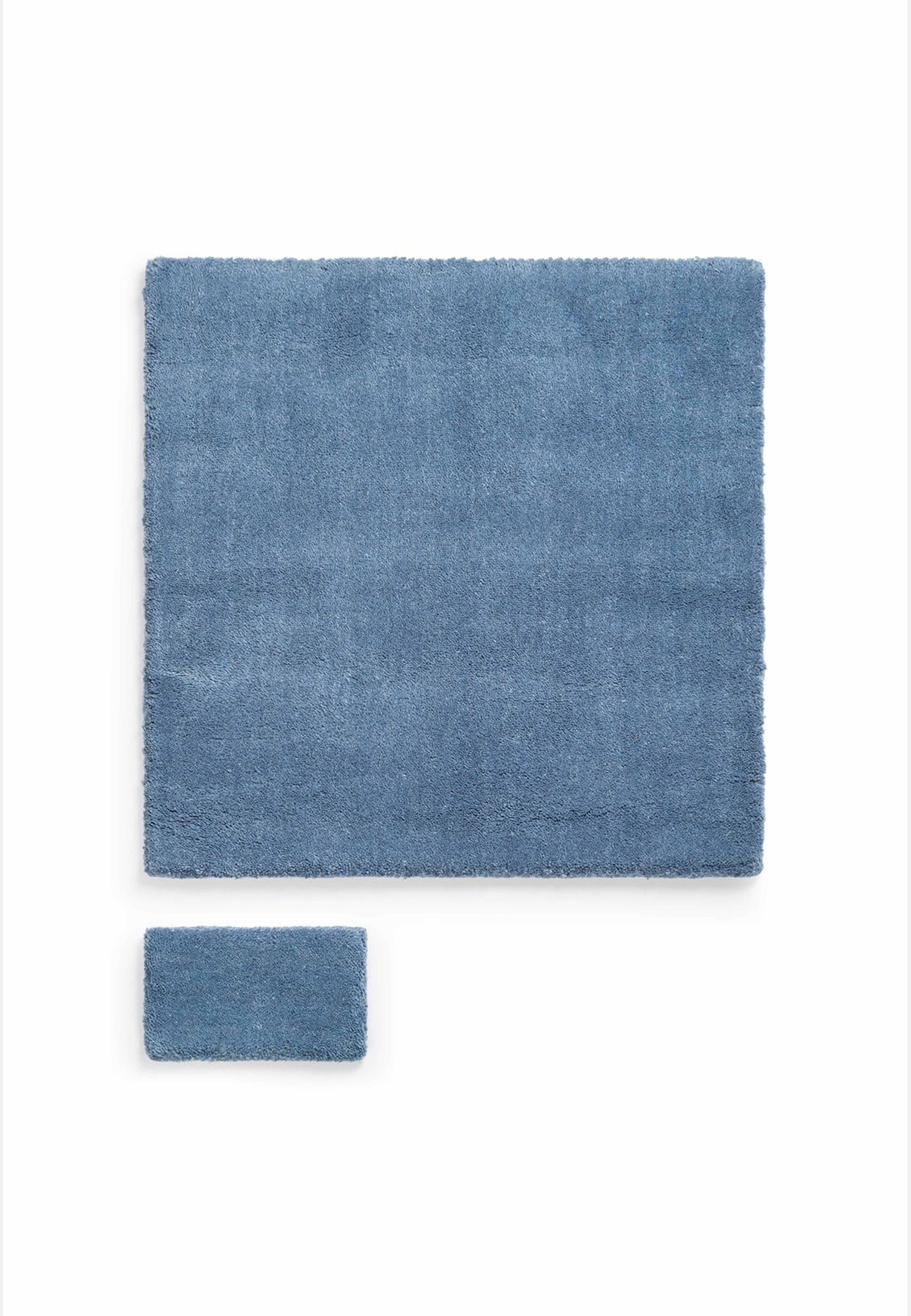 Classic Solid Ullmatta Cornflower Blue, från Layered, i färgen cornflower blue. Klicka för att öppna bilden i stort format