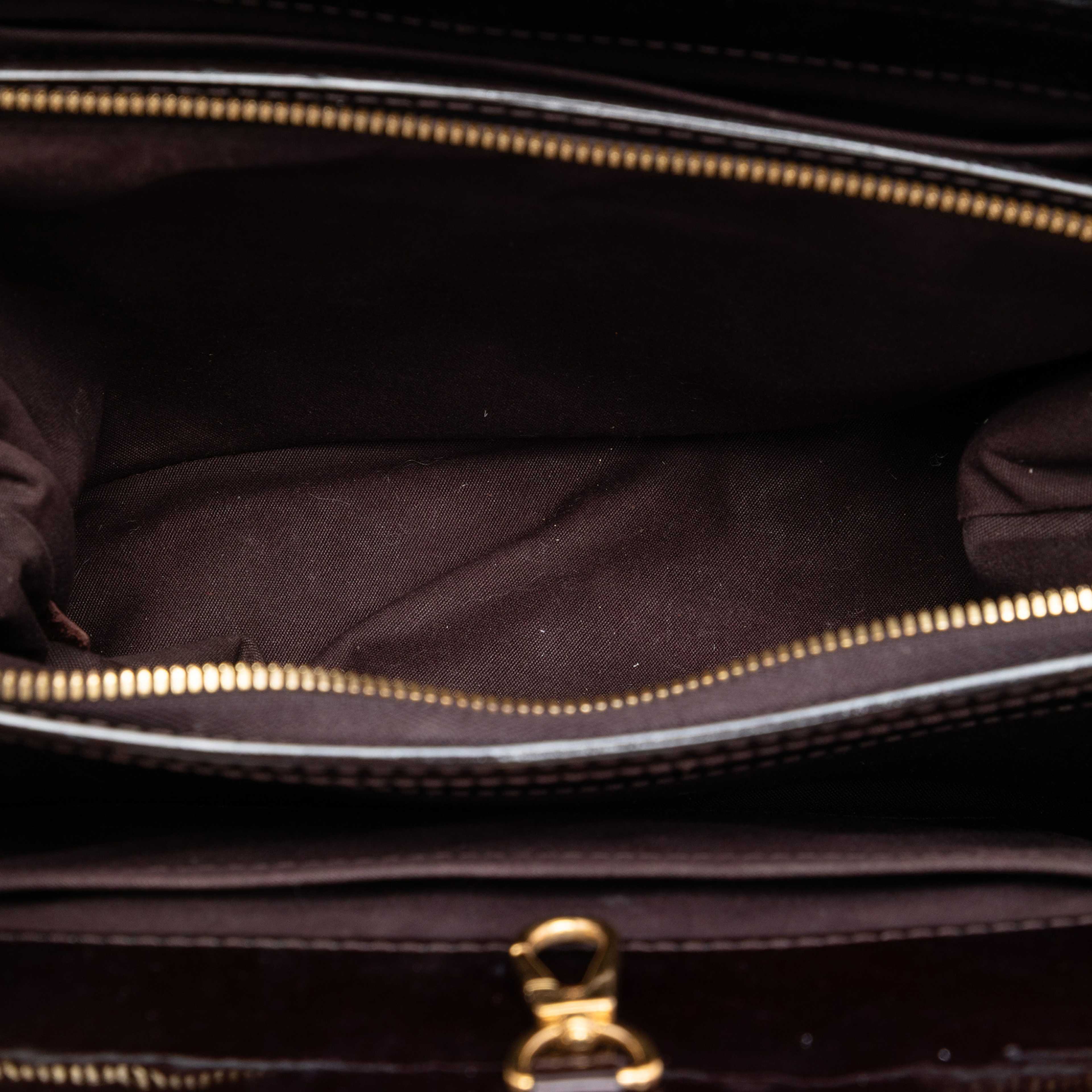 Louis Vuitton Monogram Vernis Virginia Mm, från Luxclusif, i färgen purple. Klicka för att öppna bilden i stort format