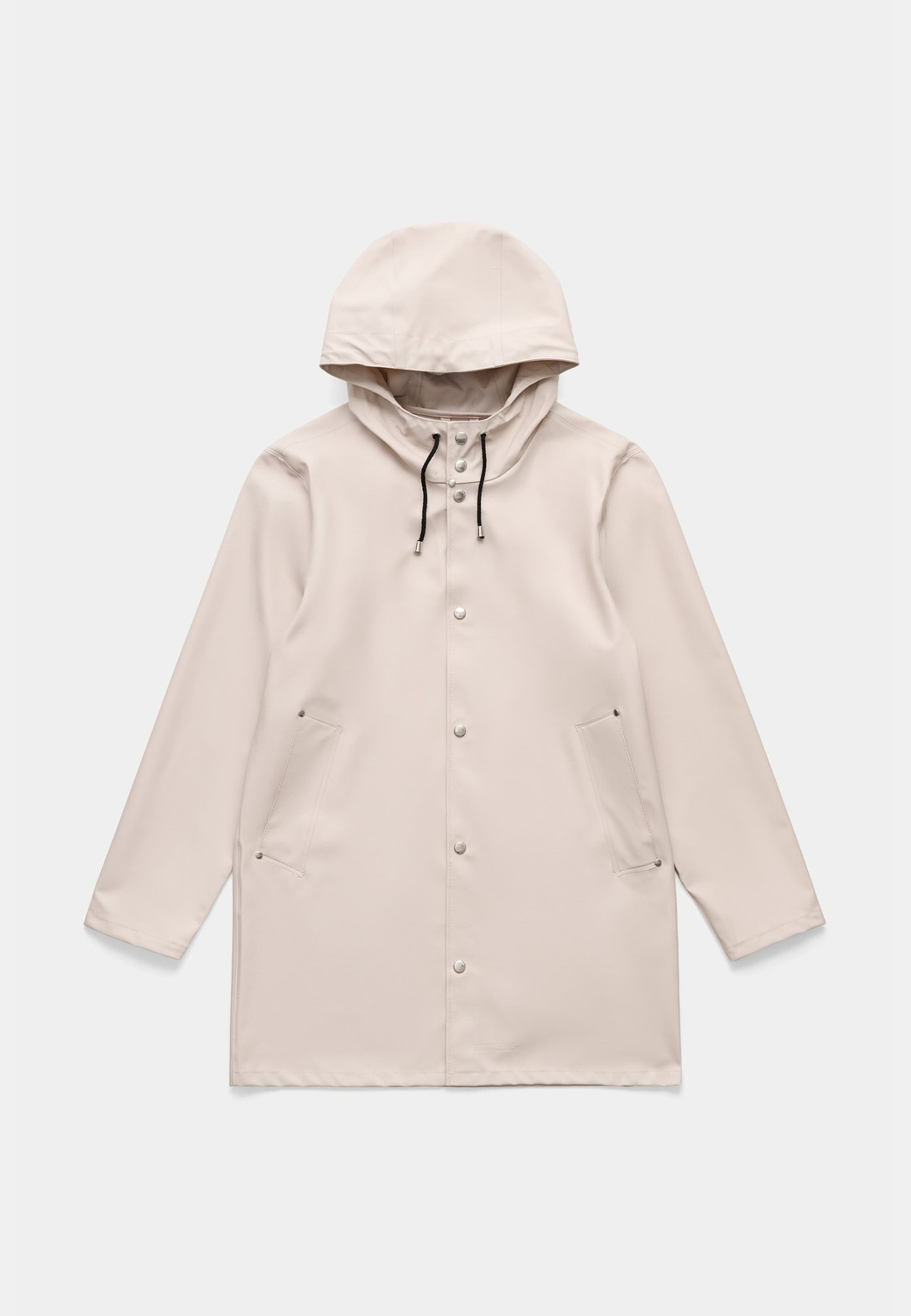 Stockholm Lightweight Raincoat, från Stutterheim, i färgen light sand. Klicka för att öppna bilden i stort format