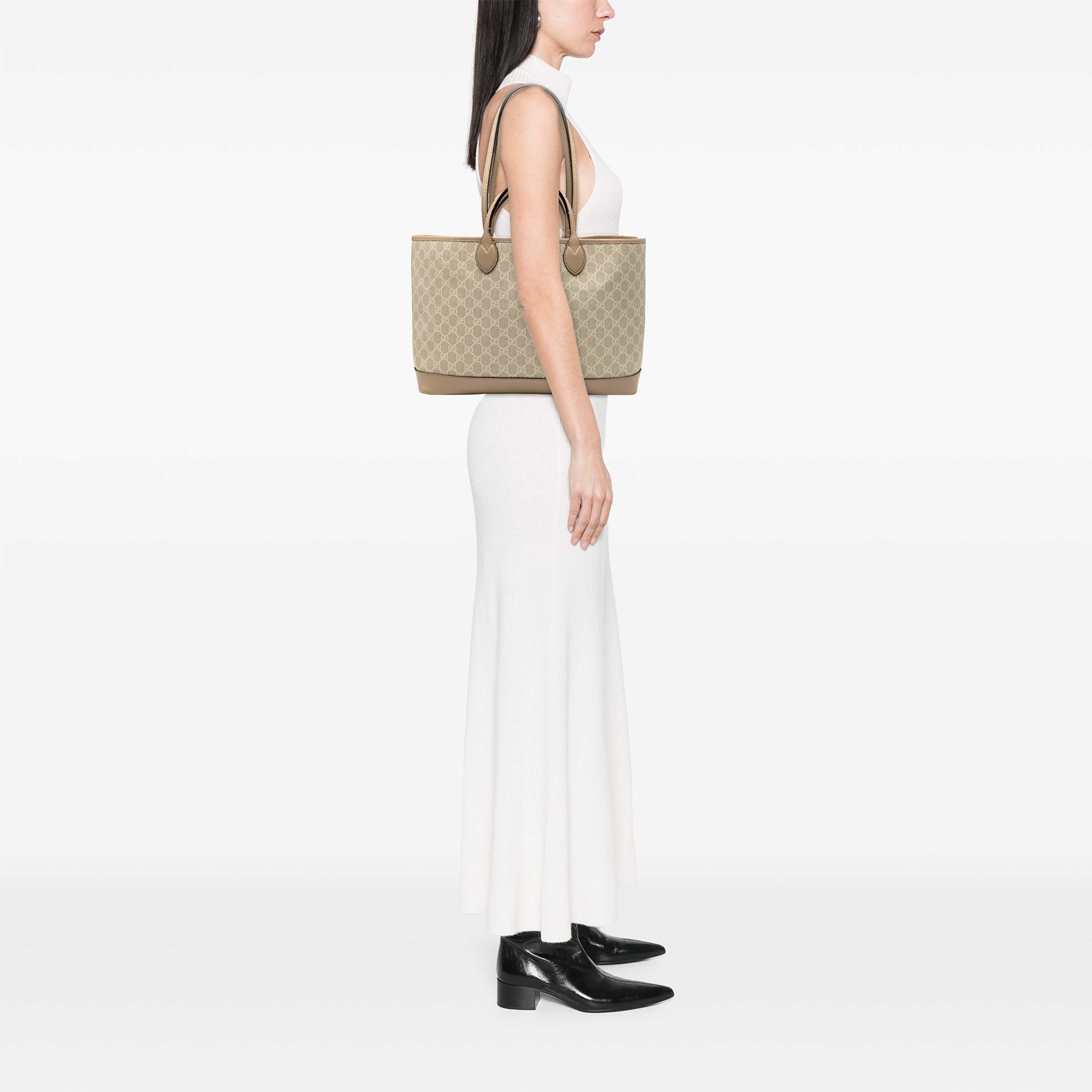 Gucci Medium Gg Supreme Ophidia Tote, från Luxclusif, i färgen beige. Klicka för att öppna bilden i stort format