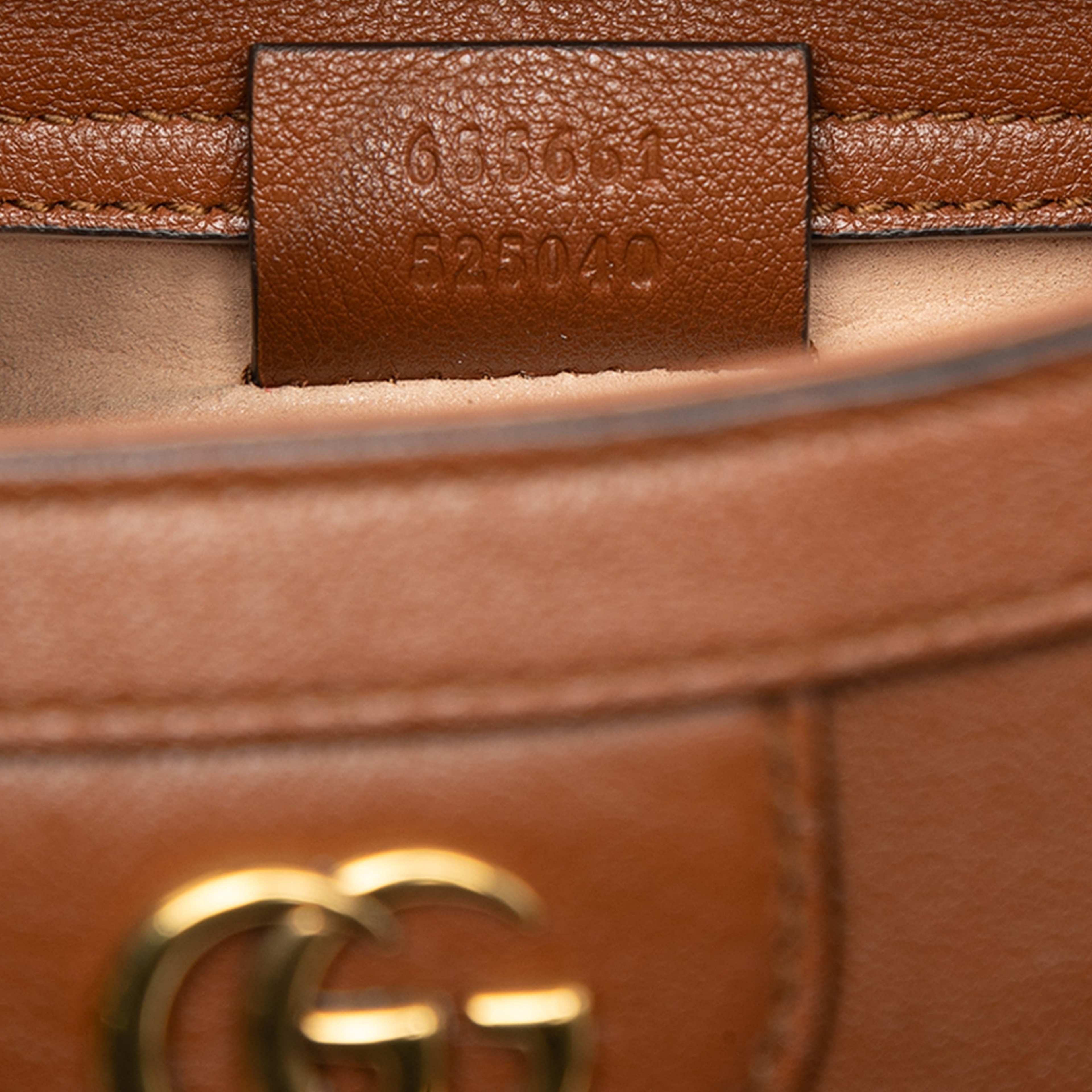 Gucci Mini Calfskin Bamboo Diana Satchel, från Luxclusif, i färgen brun. Klicka för att öppna bilden i stort format