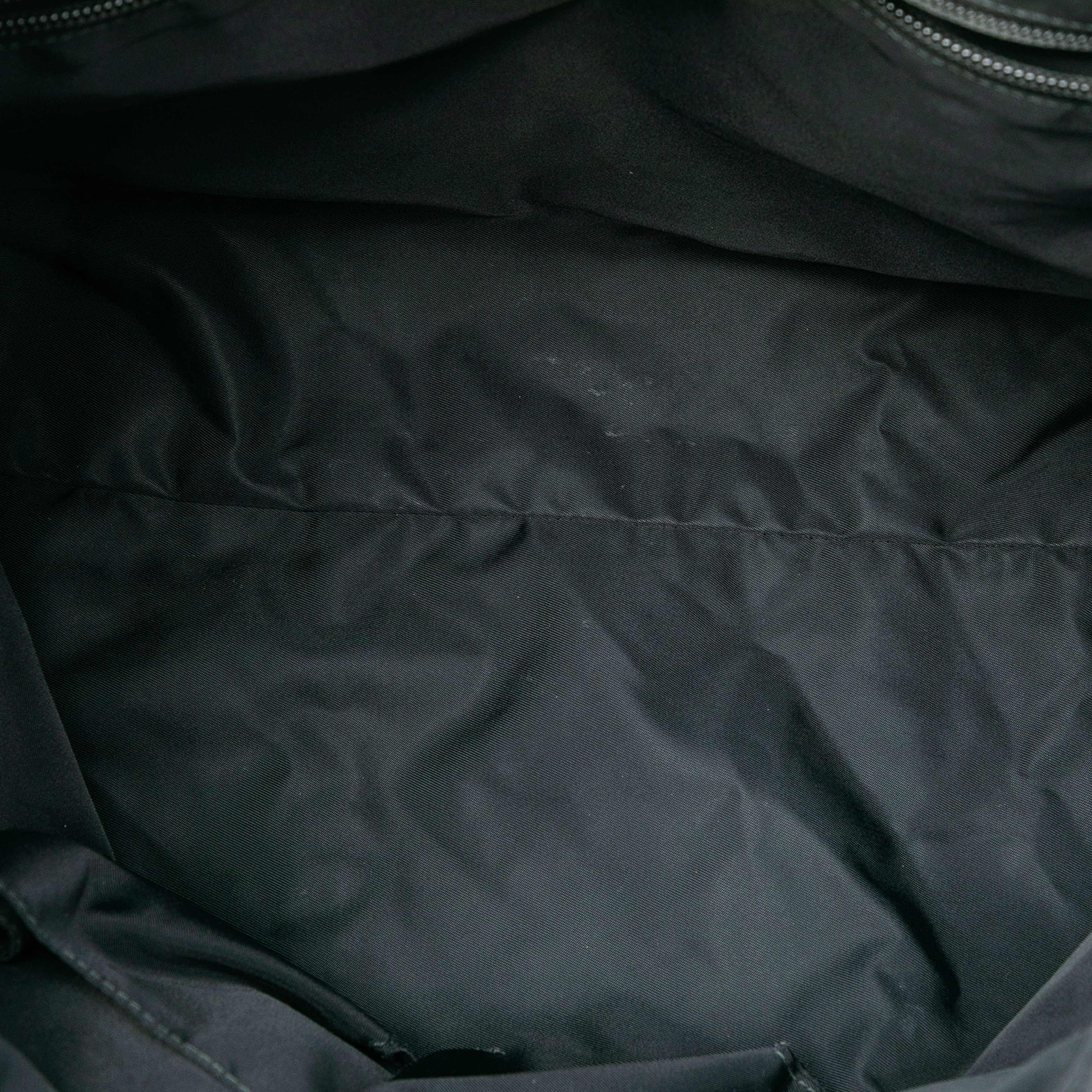 Gucci Gg Nylon Satchel, från Luxclusif, i färgen black. Klicka för att öppna bilden i stort format