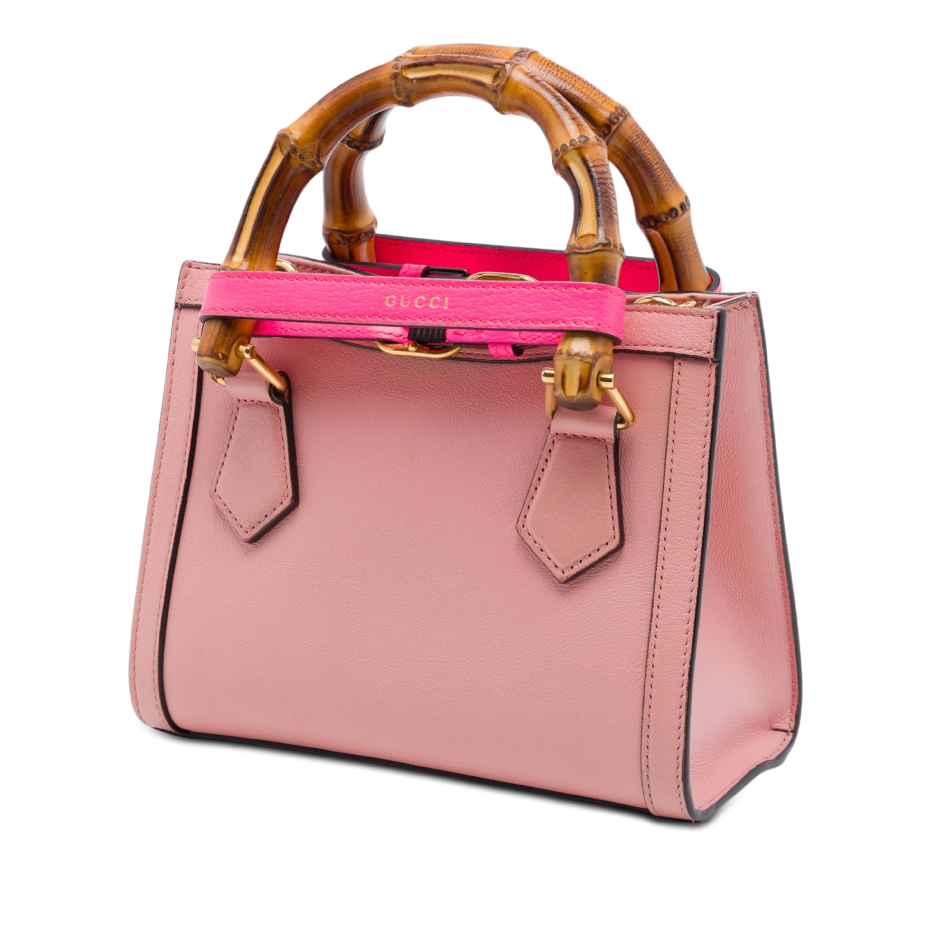 Gucci Mini Gg Calfskin Bamboo Diana Satchel, från Luxclusif, i färgen rosa. Klicka för att öppna bilden i stort format