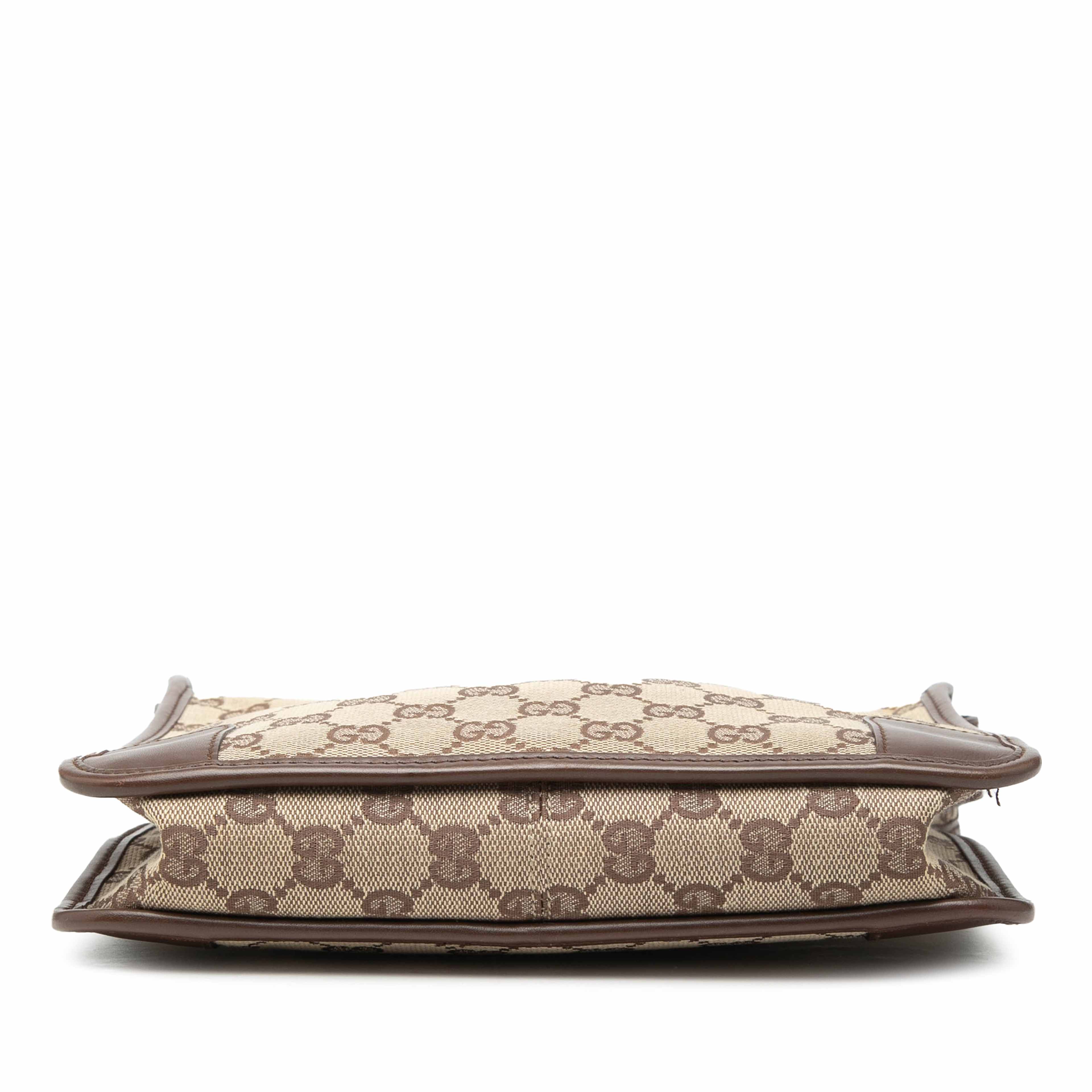 Gucci Gg Canvas Shoulder Bag, från Luxclusif, i färgen beige. Klicka för att öppna bilden i stort format