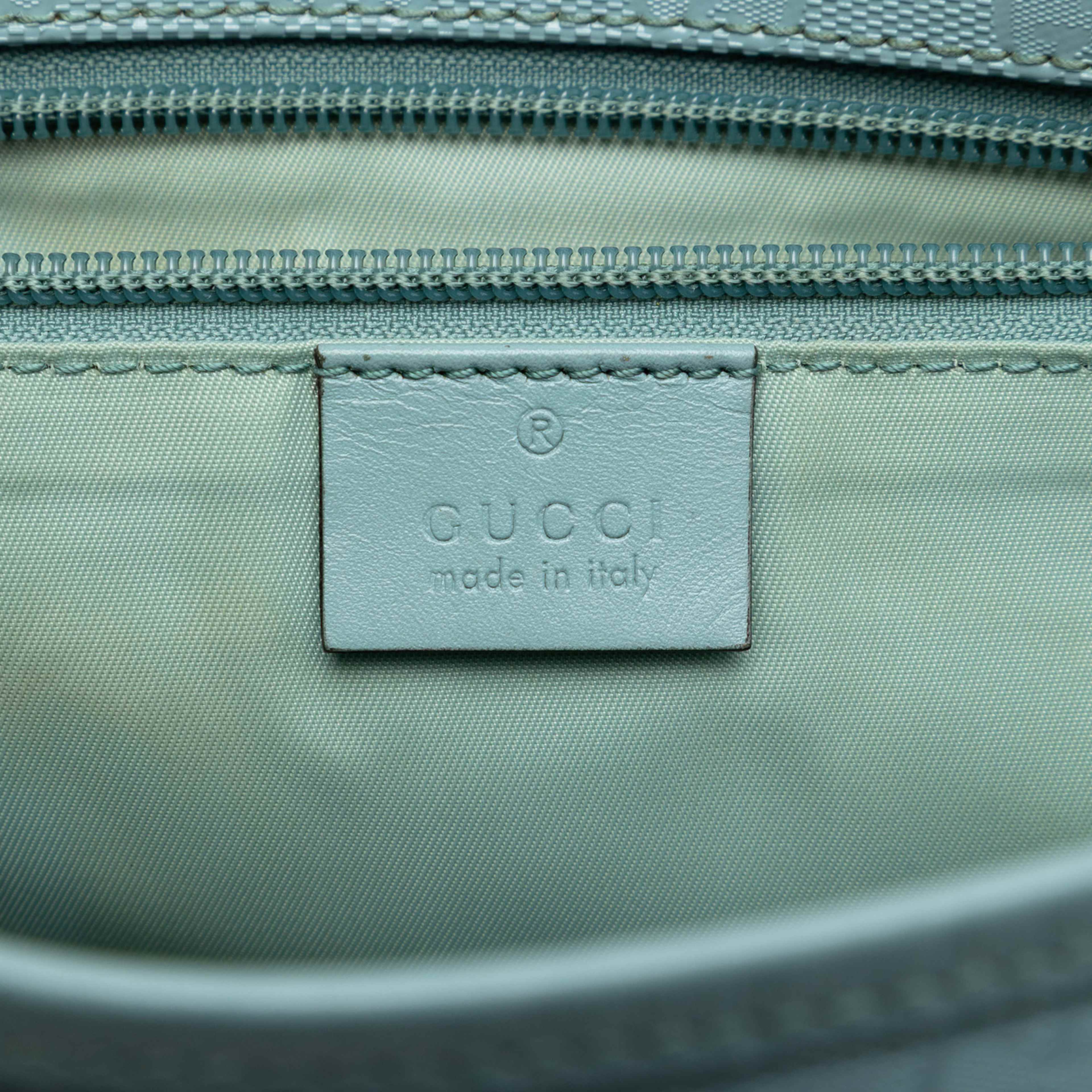 Gucci Gg Imprime Crossbody, från Luxclusif, i färgen light blue. Klicka för att öppna bilden i stort format