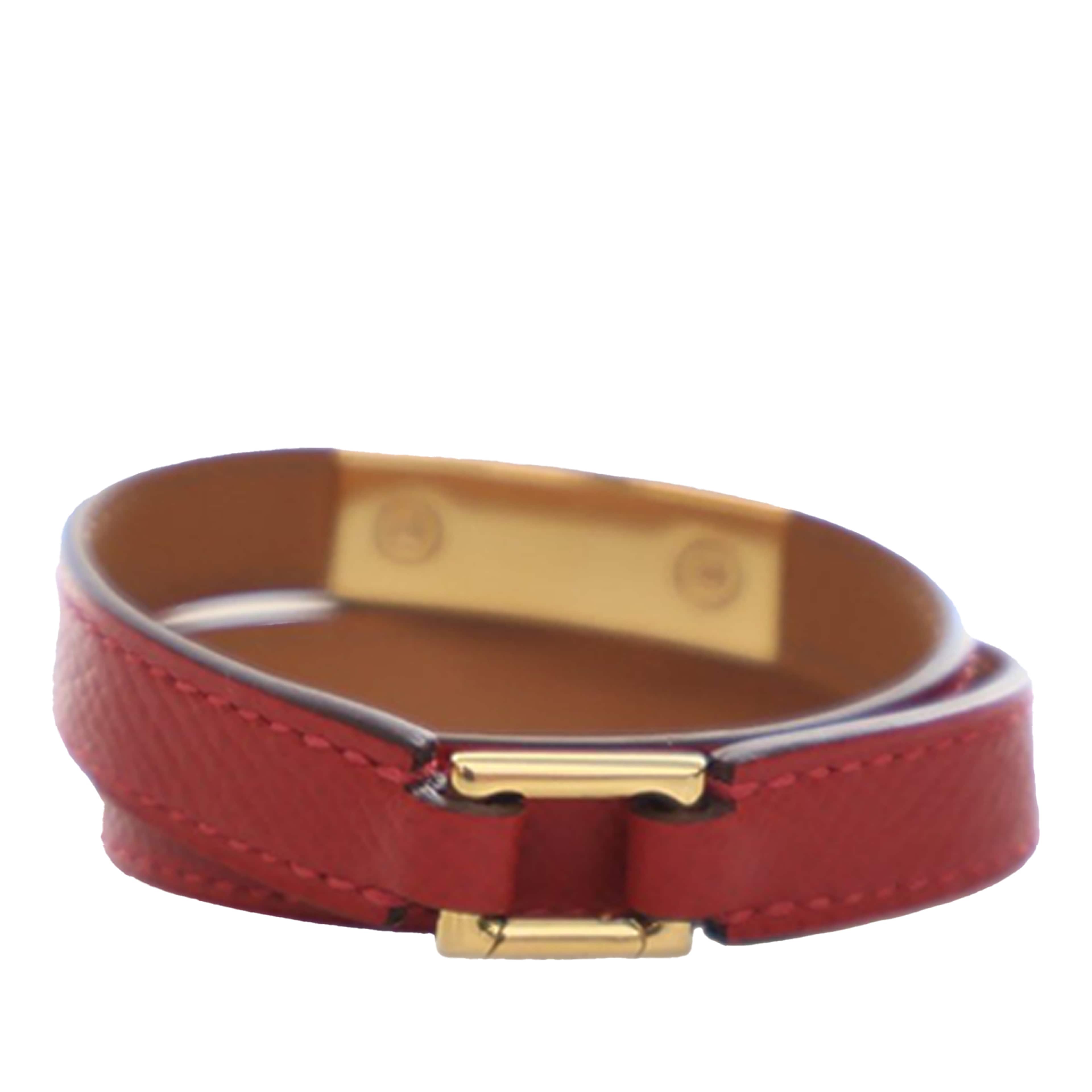 Hermès Epsom Rivale Double Tour Bracelet M, från Luxclusif, i färgen red. Klicka för att öppna bilden i stort format