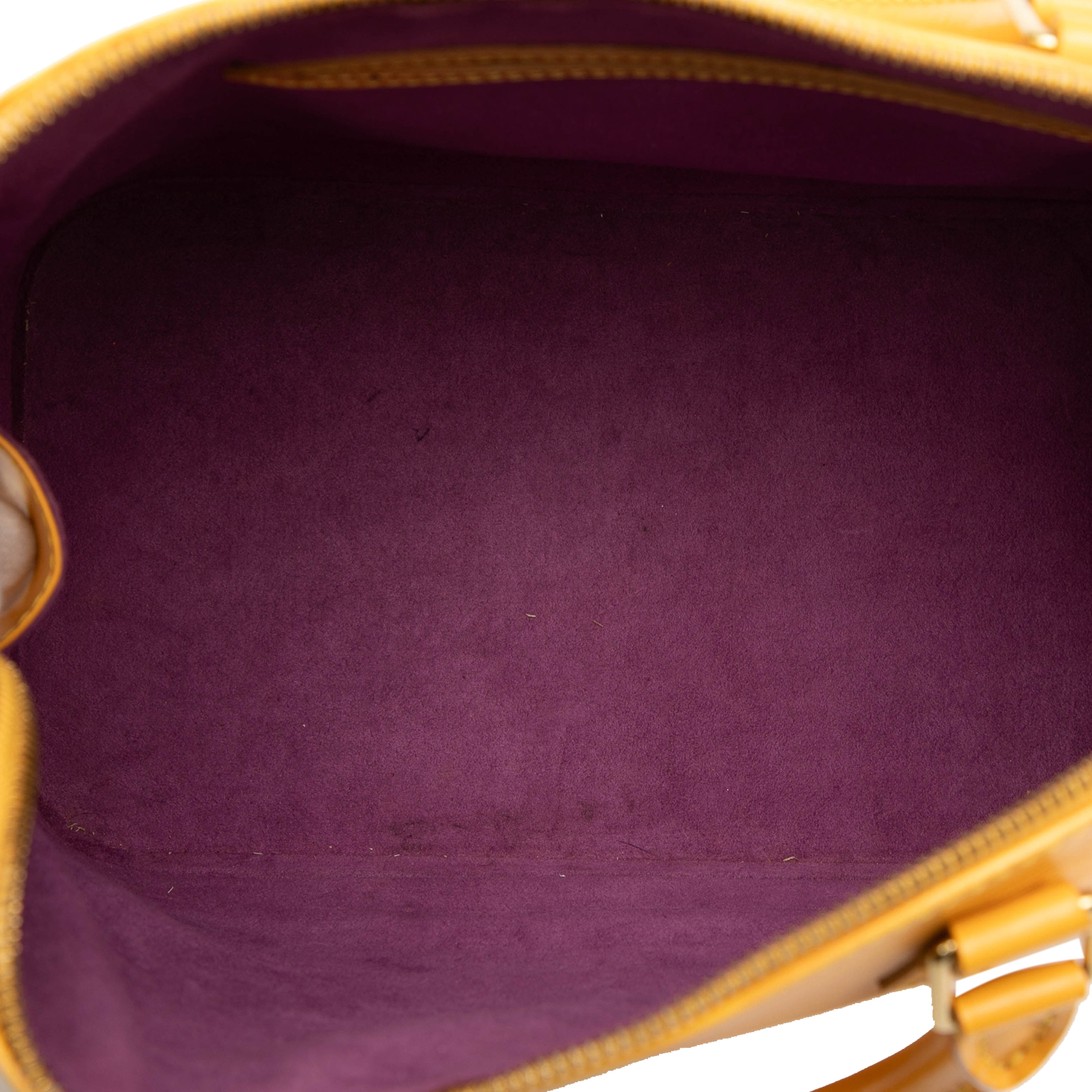 Louis Vuitton Epi Alma Pm, från Luxclusif, i färgen yellow. Klicka för att öppna bilden i stort format