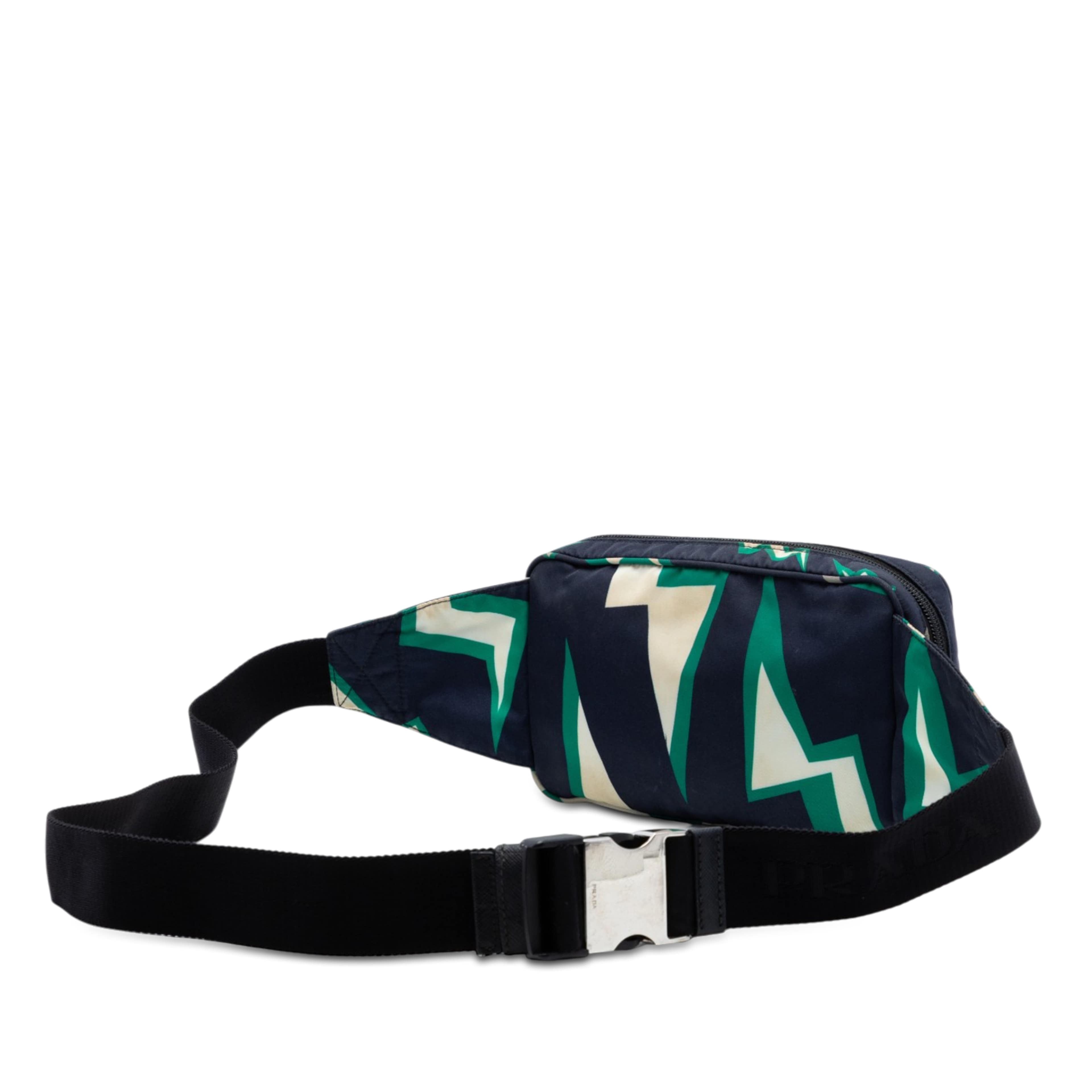 Prada Universal Studios Tessuto Frankenstein Thunder Belt Bag, från Luxclusif, i färgen blå. Klicka för att öppna bilden i stort format