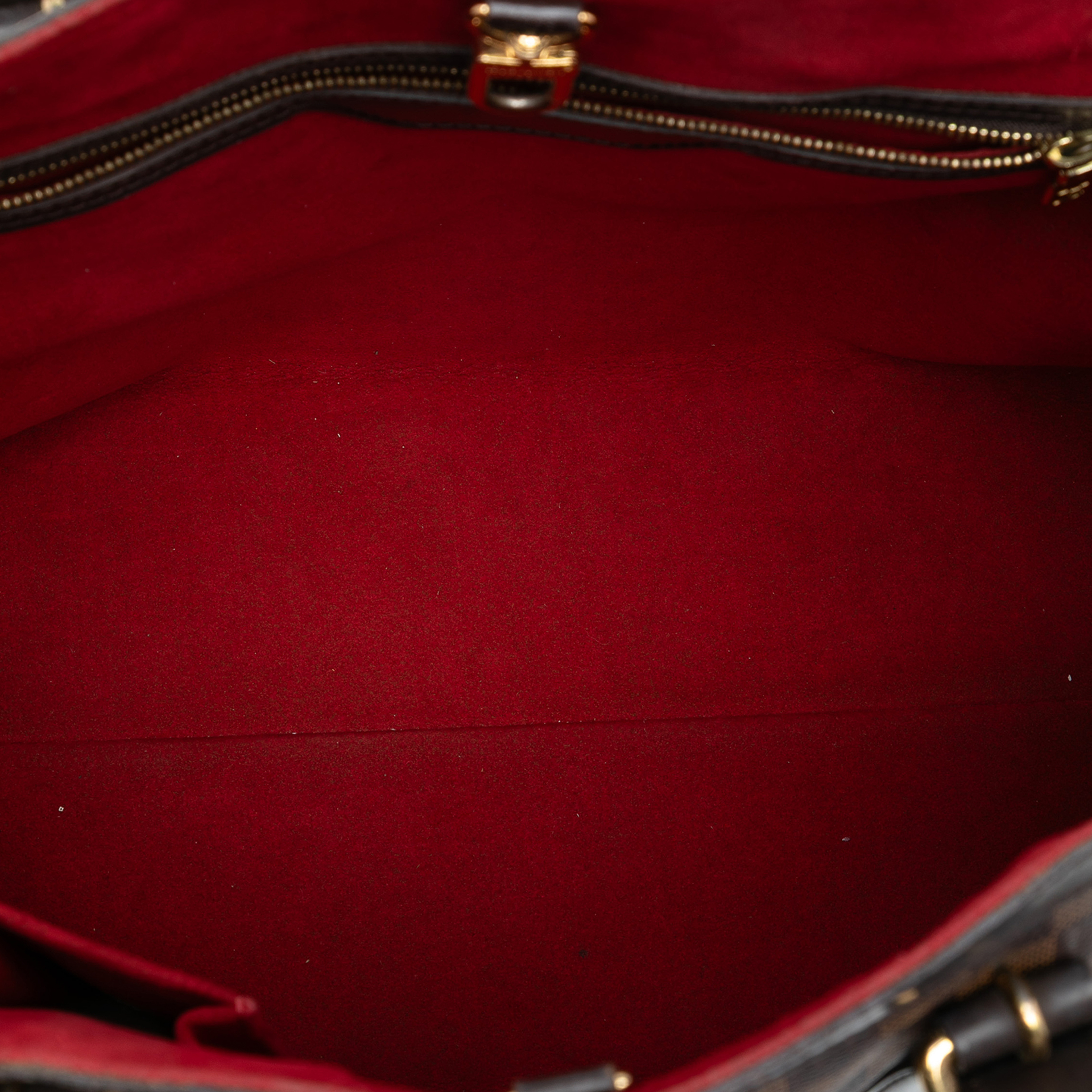 Louis Vuitton Damier Ebene Hampstead Mm, från Luxclusif, i färgen brown. Klicka för att öppna bilden i stort format