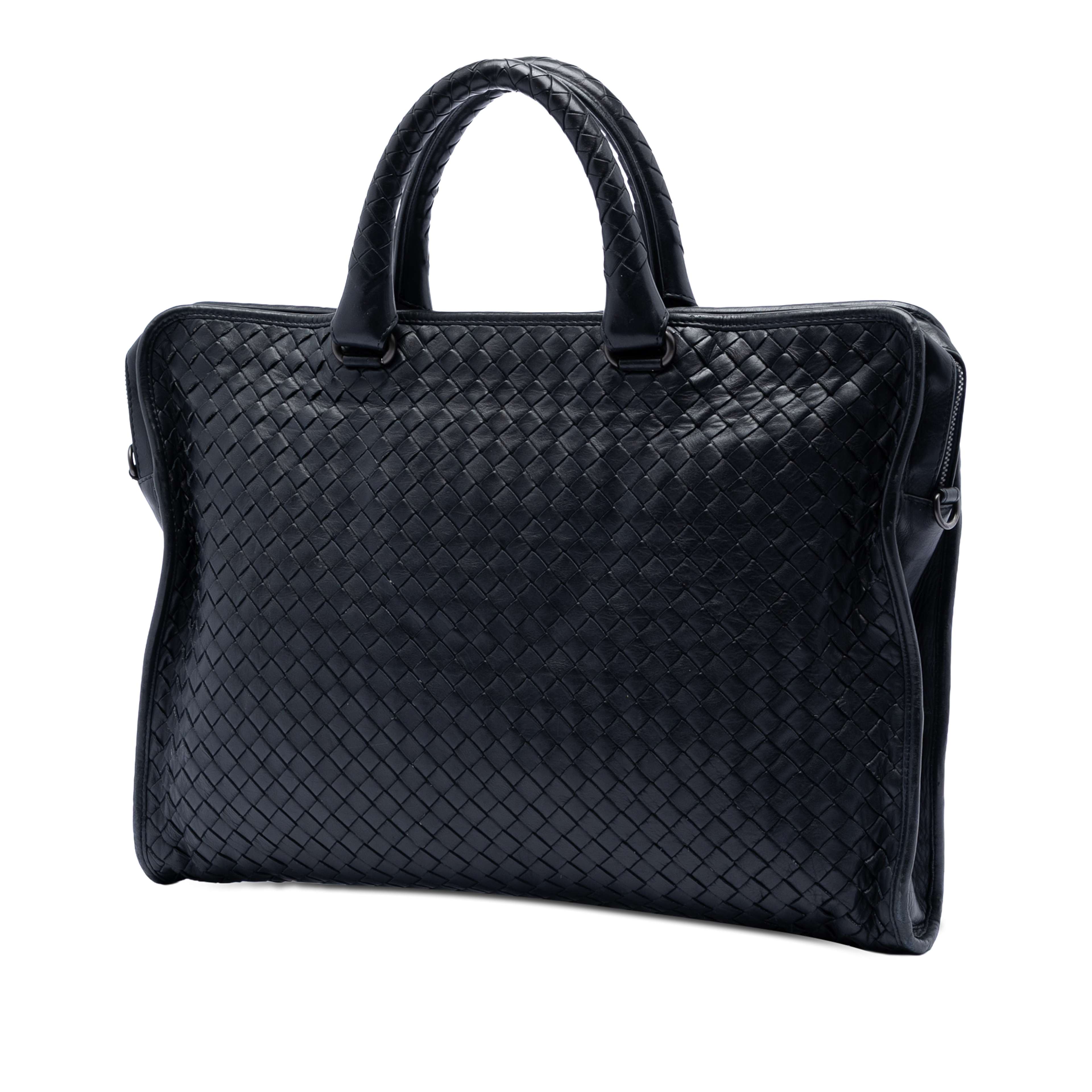 Bottega Veneta Nappa Intrecciato Business Bag, från Luxclusif, i färgen black. Klicka för att öppna bilden i stort format