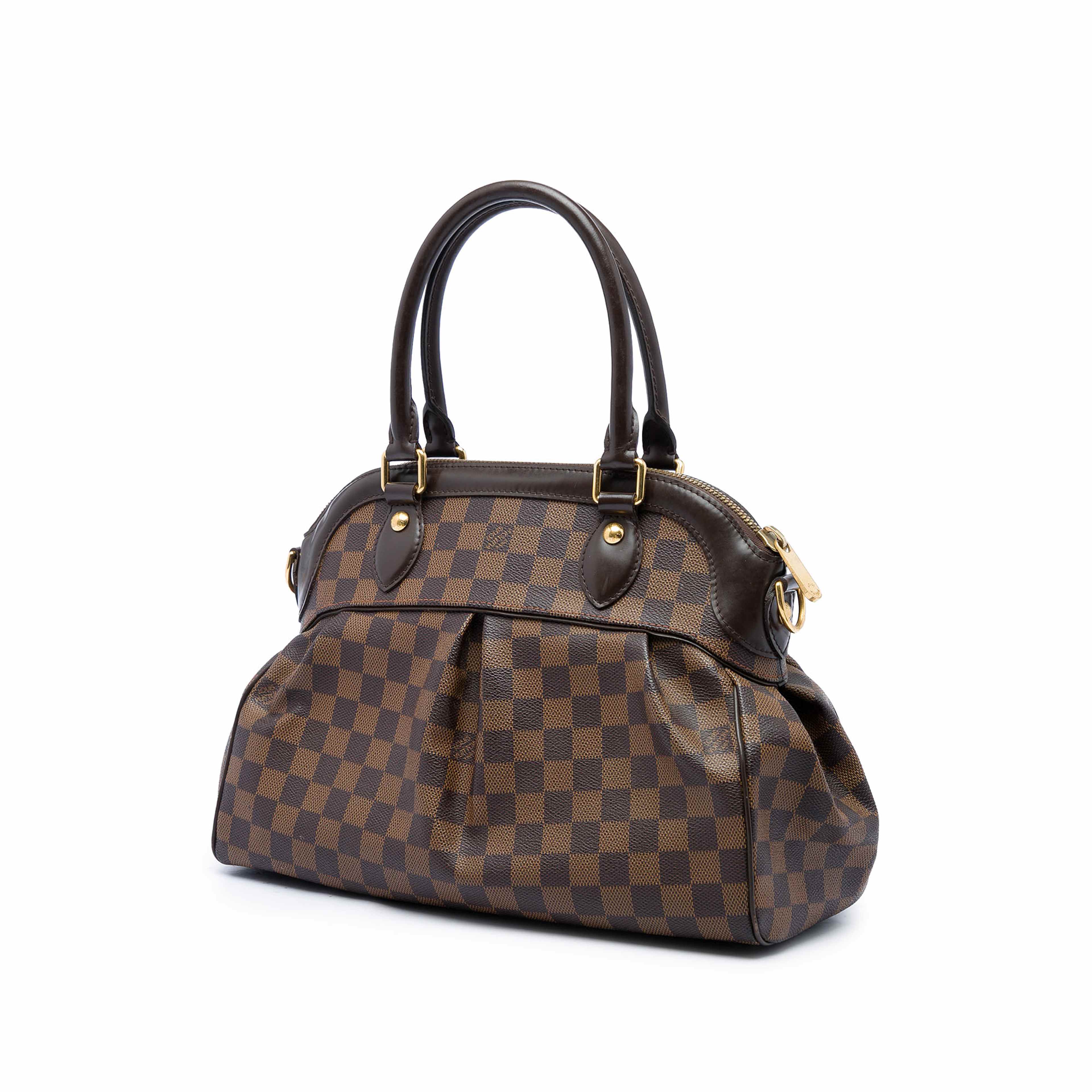 Louis Vuitton Damier Ebene Trevi Pm, från Luxclusif, i färgen brun. Klicka för att öppna bilden i stort format