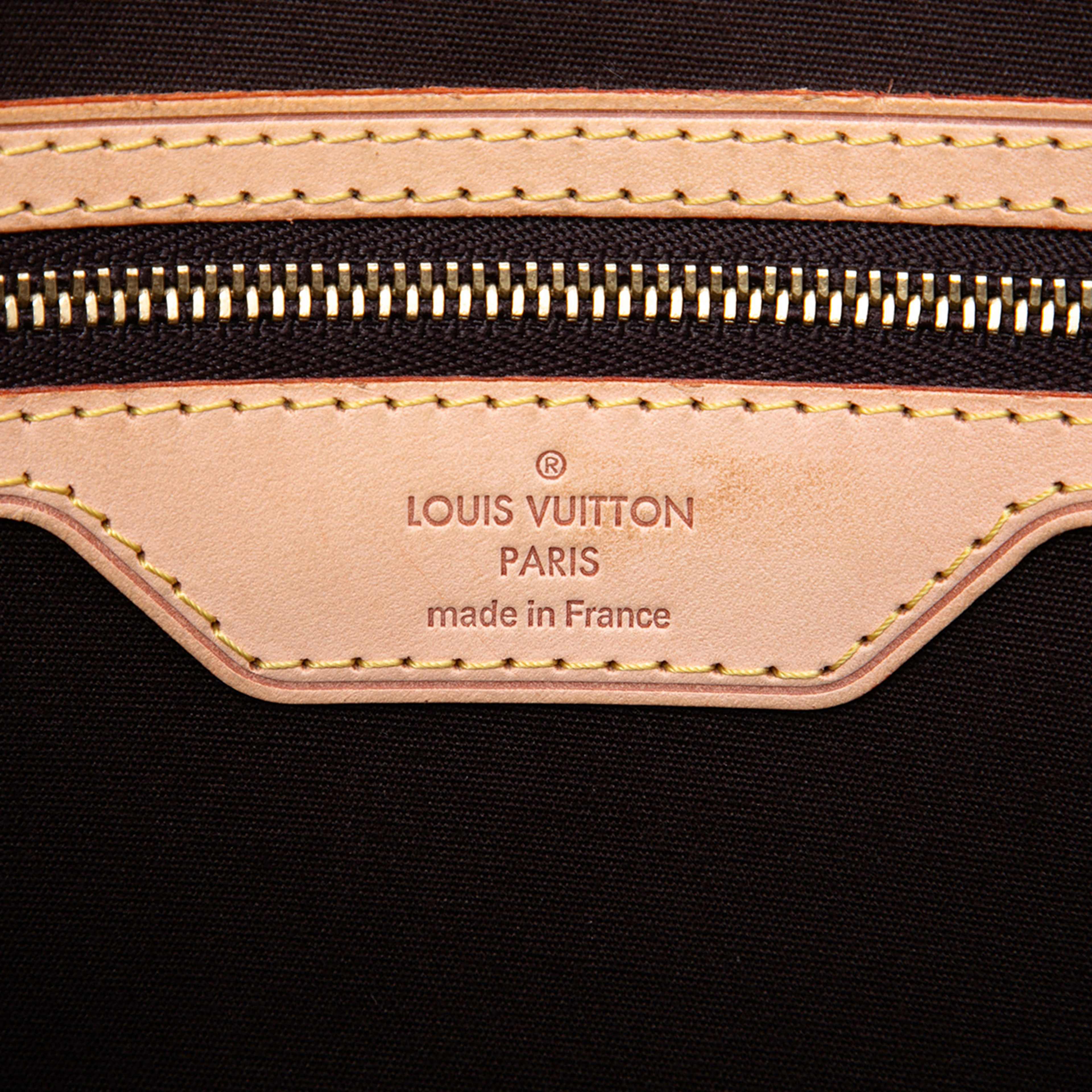 Louis Vuitton Monogram Vernis Brea Gm, från Luxclusif, i färgen purpur. Klicka för att öppna bilden i stort format
