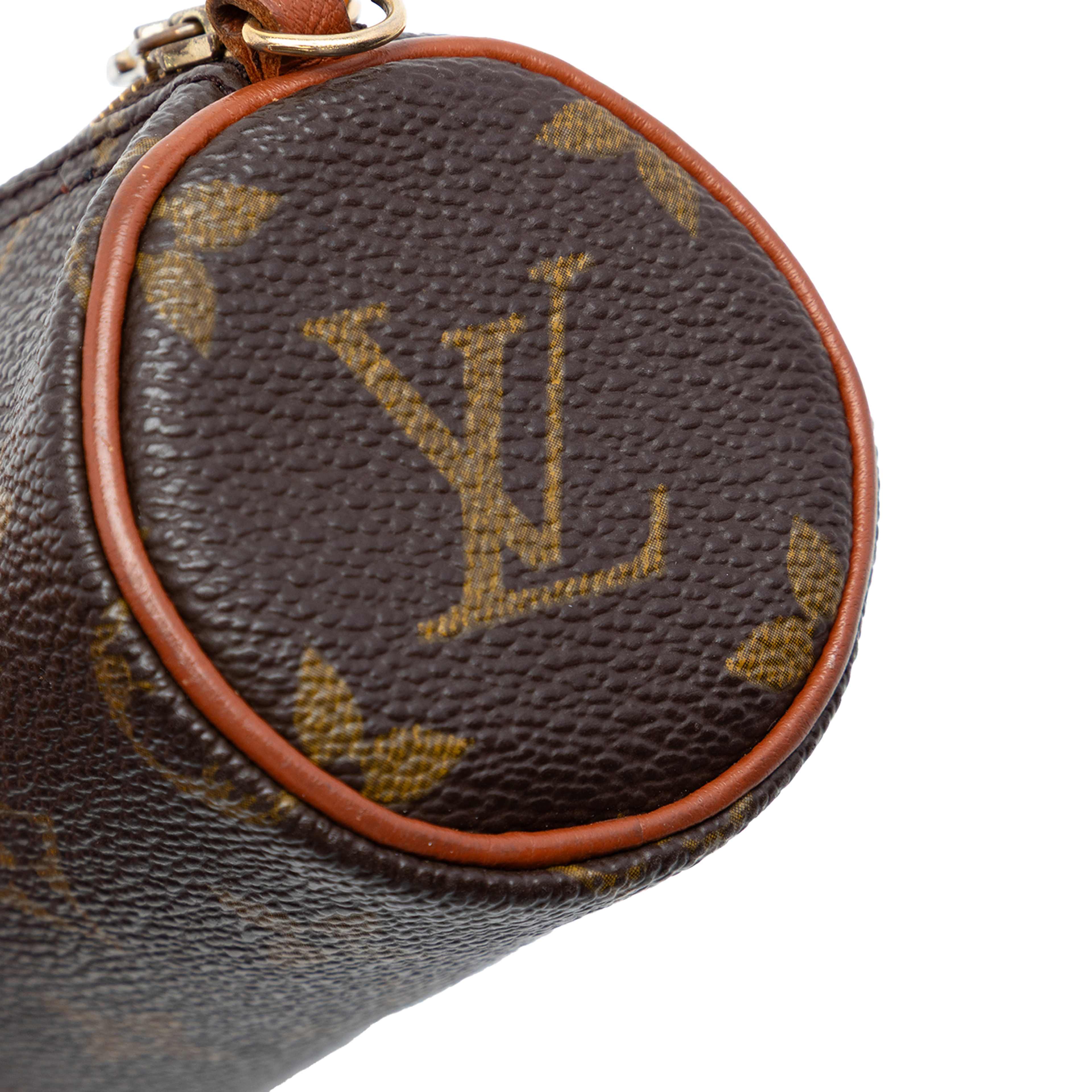 Louis Vuitton Monogram Papillon Pochette, från Luxclusif, i färgen brown. Klicka för att öppna bilden i stort format