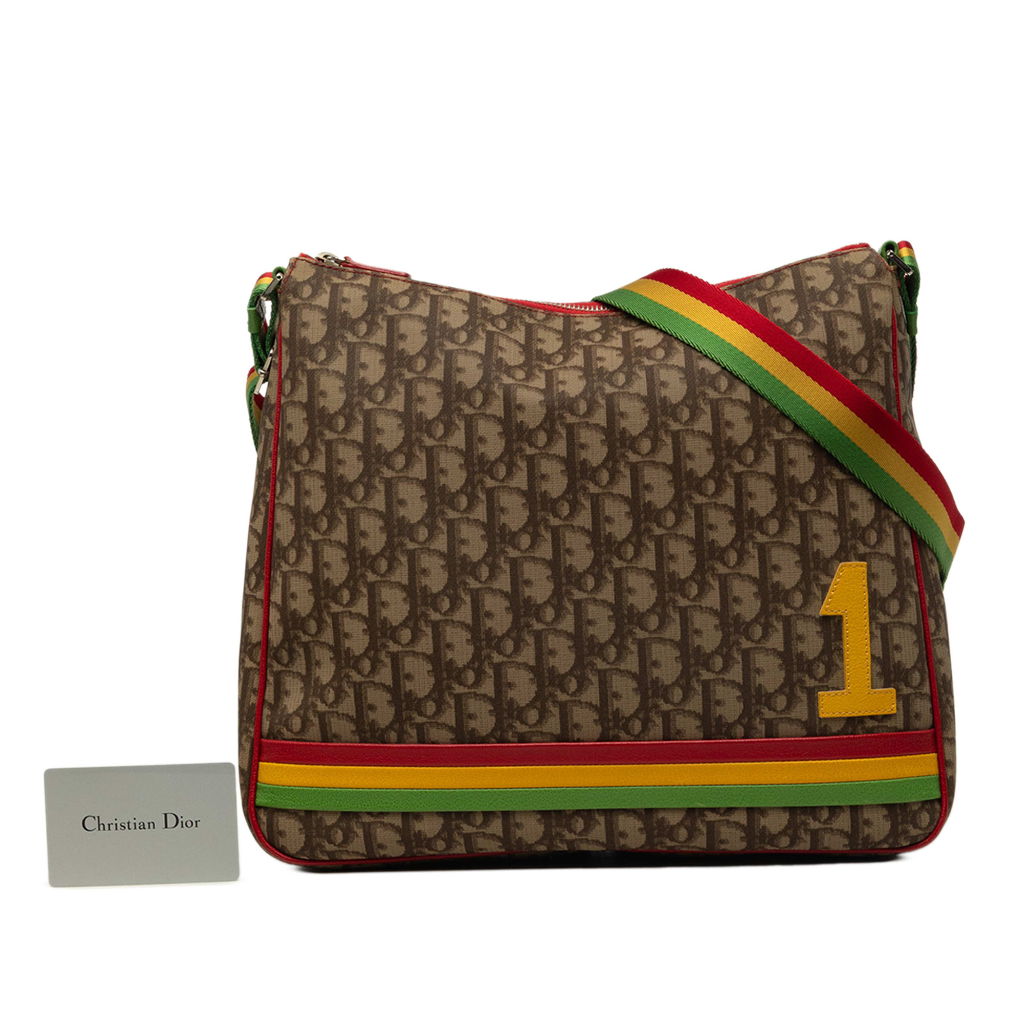 Dior Oblique Canvas Rasta Crossbody, från Luxclusif, i färgen brun. Klicka för att öppna bilden i stort format