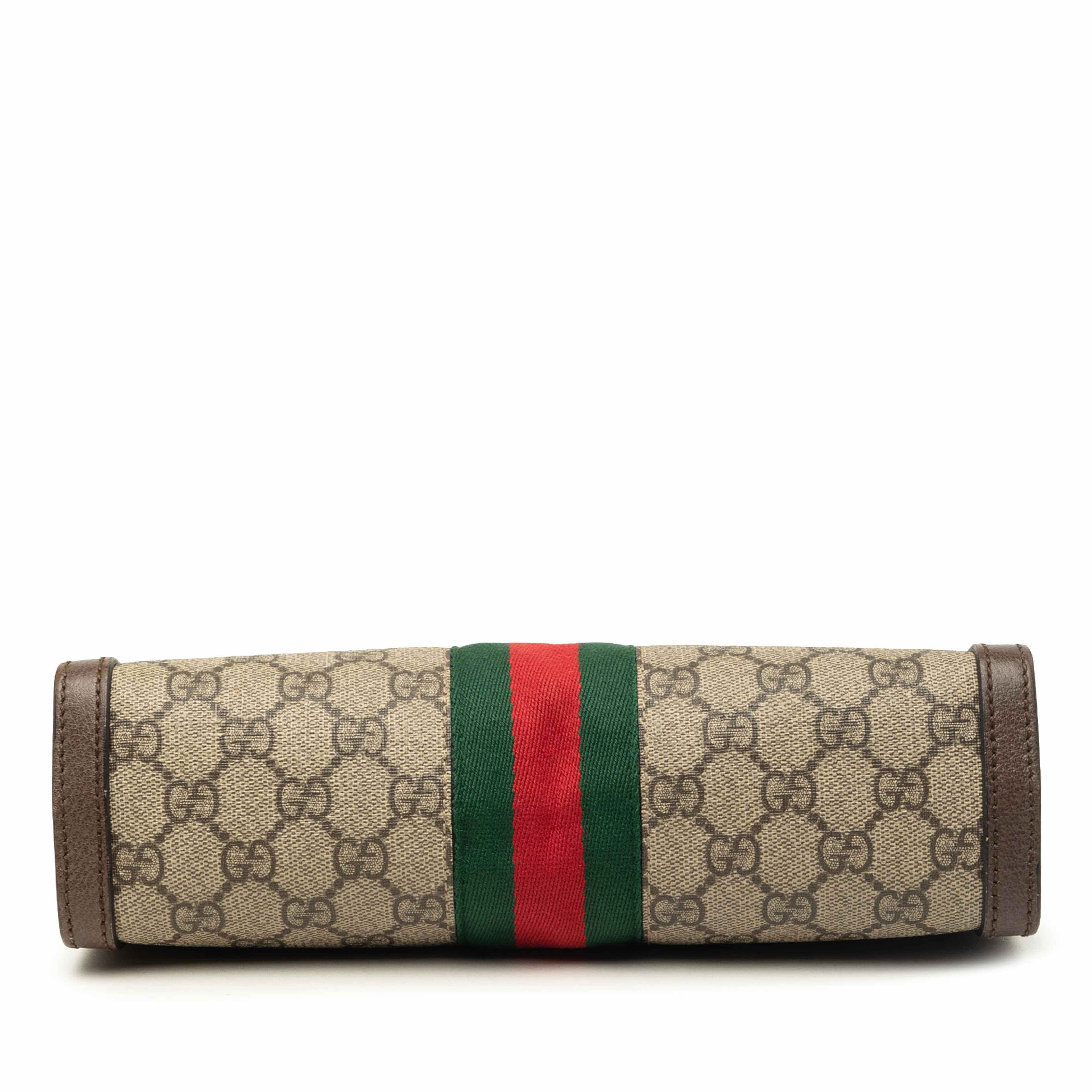 Gucci Small Gg Supreme Web Ophidia Chain Crossbody, från Luxclusif, i färgen beige. Klicka för att öppna bilden i stort format