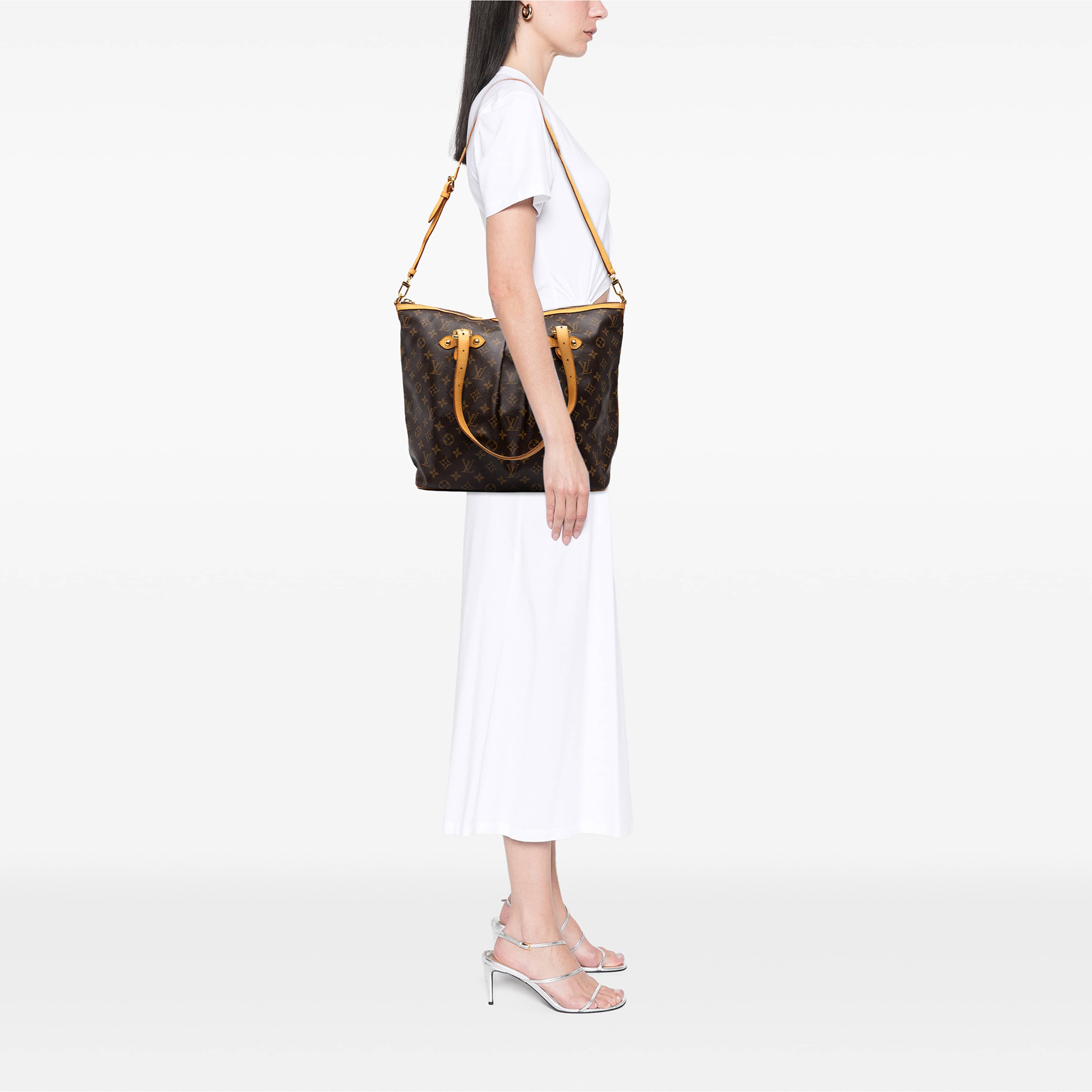 Louis Vuitton Monogram Palermo Gm, från Luxclusif, i färgen brun. Klicka för att öppna bilden i stort format