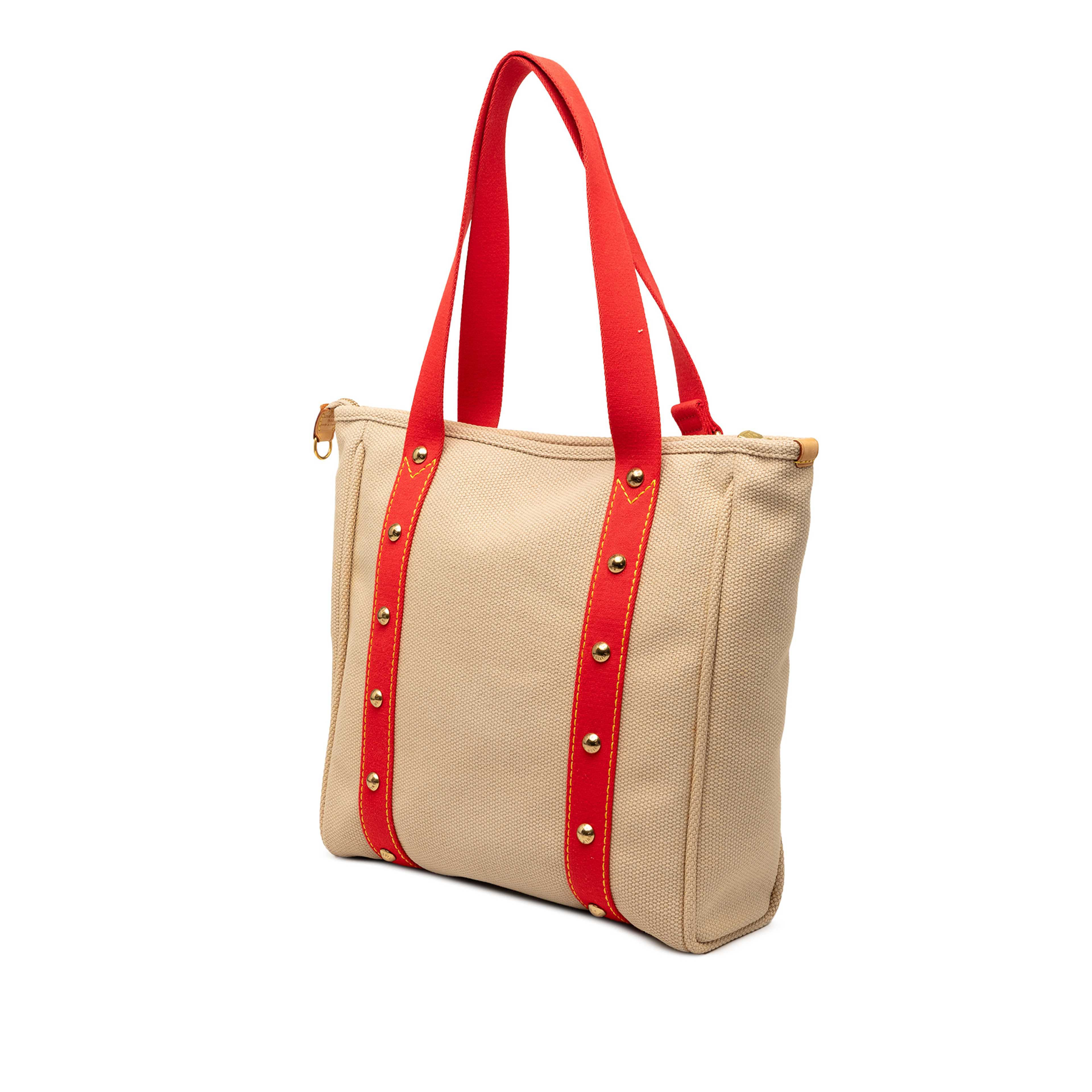 Louis Vuitton Antigua Cabas Mm, från Luxclusif, i färgen beige. Klicka för att öppna bilden i stort format