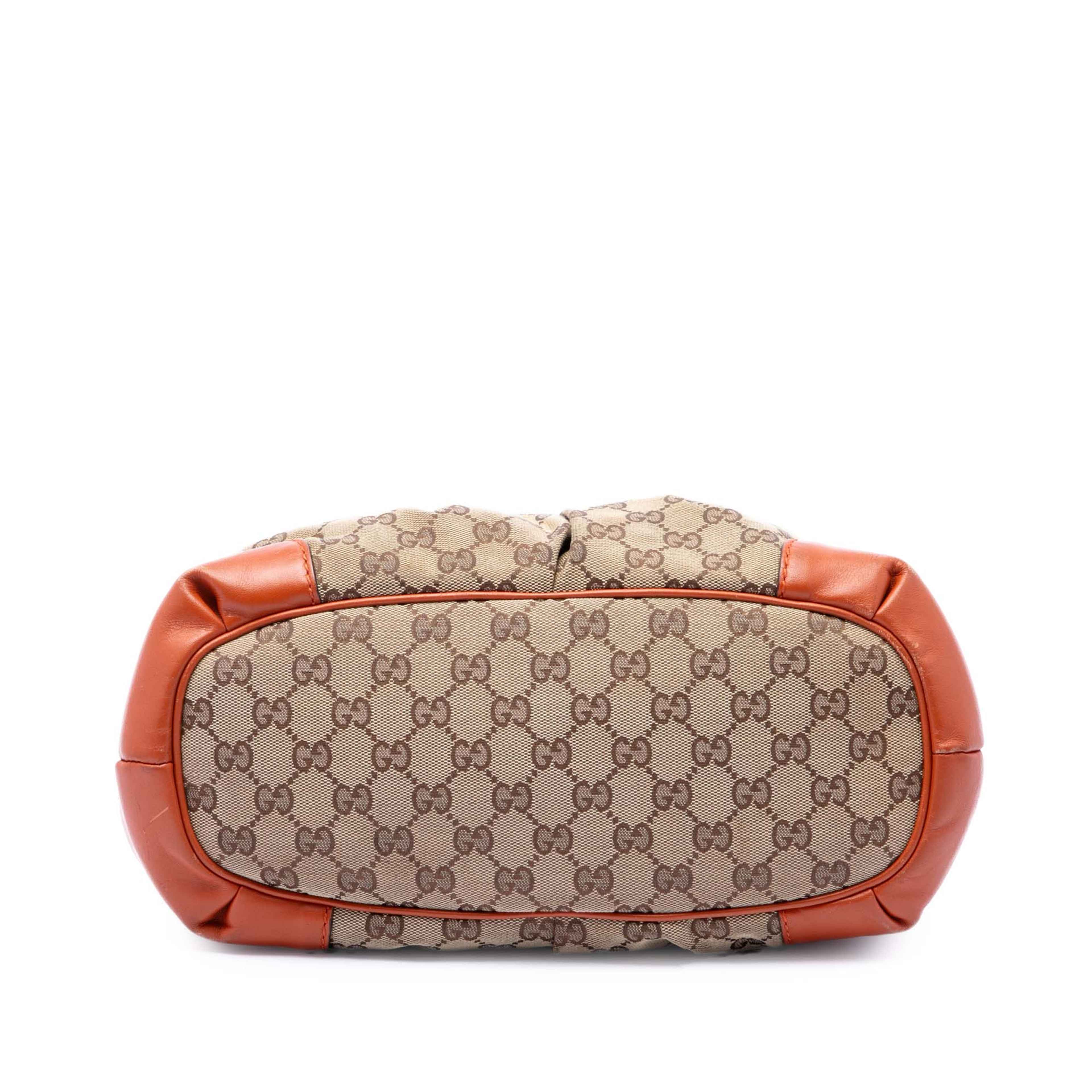 Gucci Gg Canvas Sukey Satchel, från Luxclusif, i färgen orange. Klicka för att öppna bilden i stort format