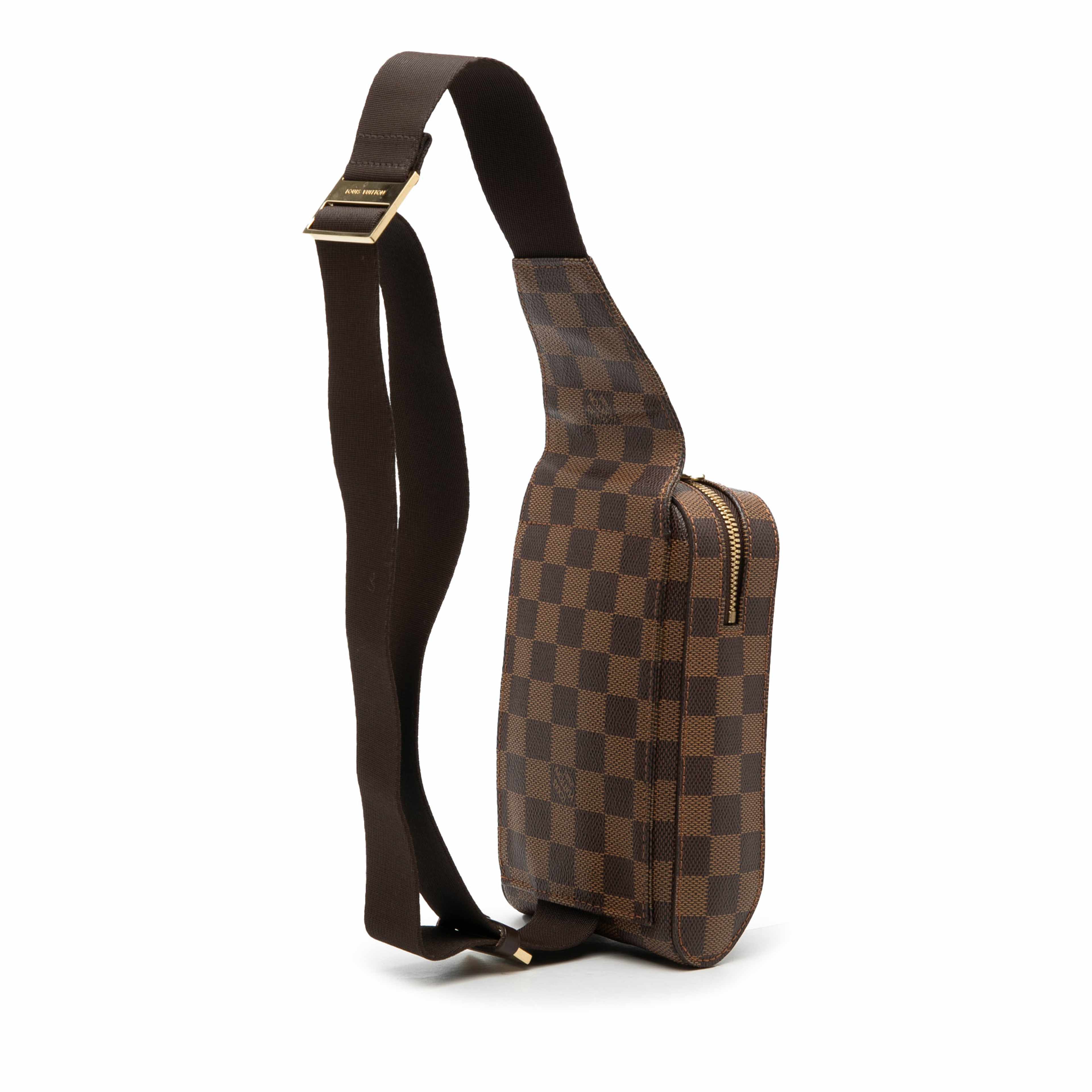 Louis Vuitton Damier Ebene Geronimos, från Luxclusif, i färgen brun. Klicka för att öppna bilden i stort format