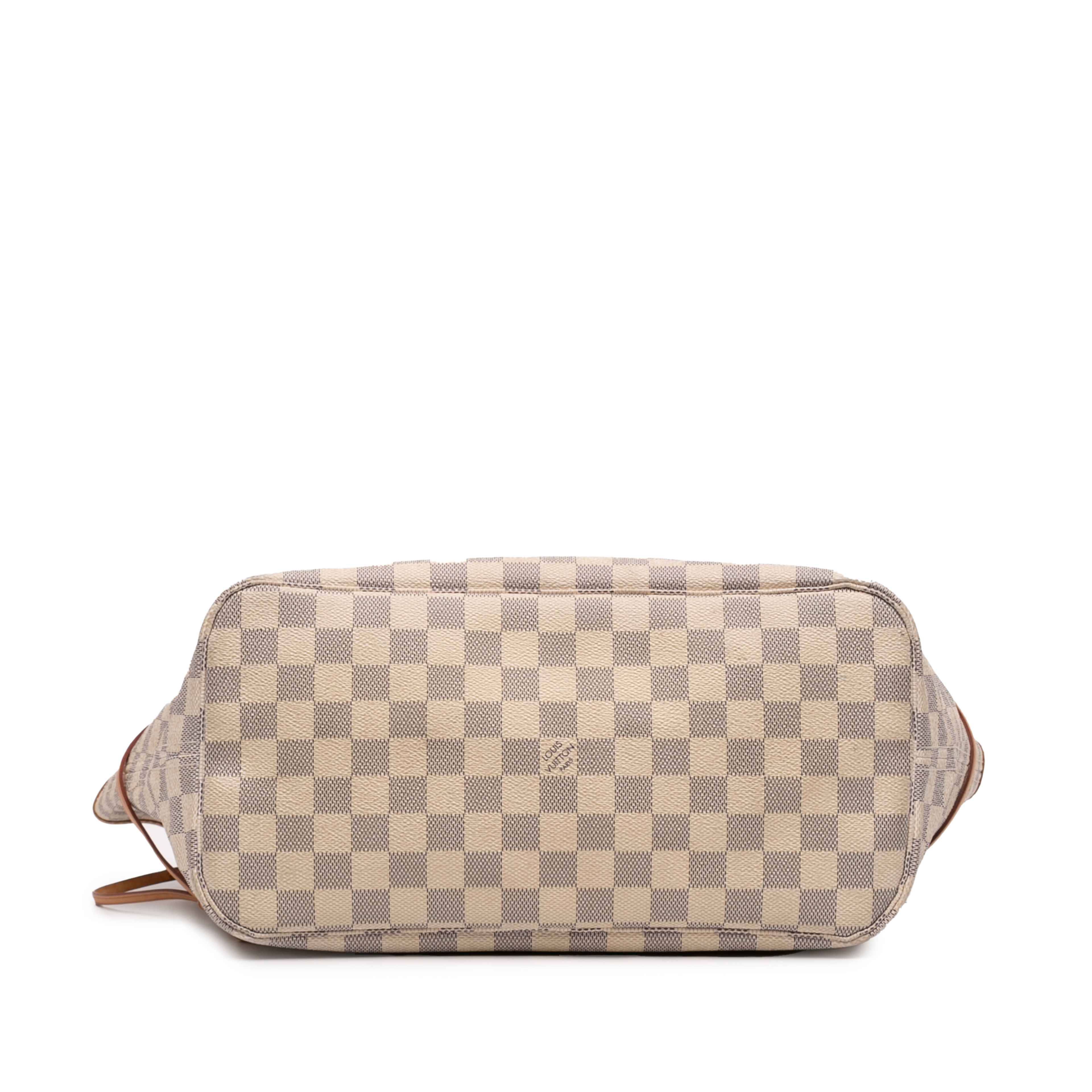 Louis Vuitton Damier Azur Neverfull Mm, från Luxclusif, i färgen white. Klicka för att öppna bilden i stort format