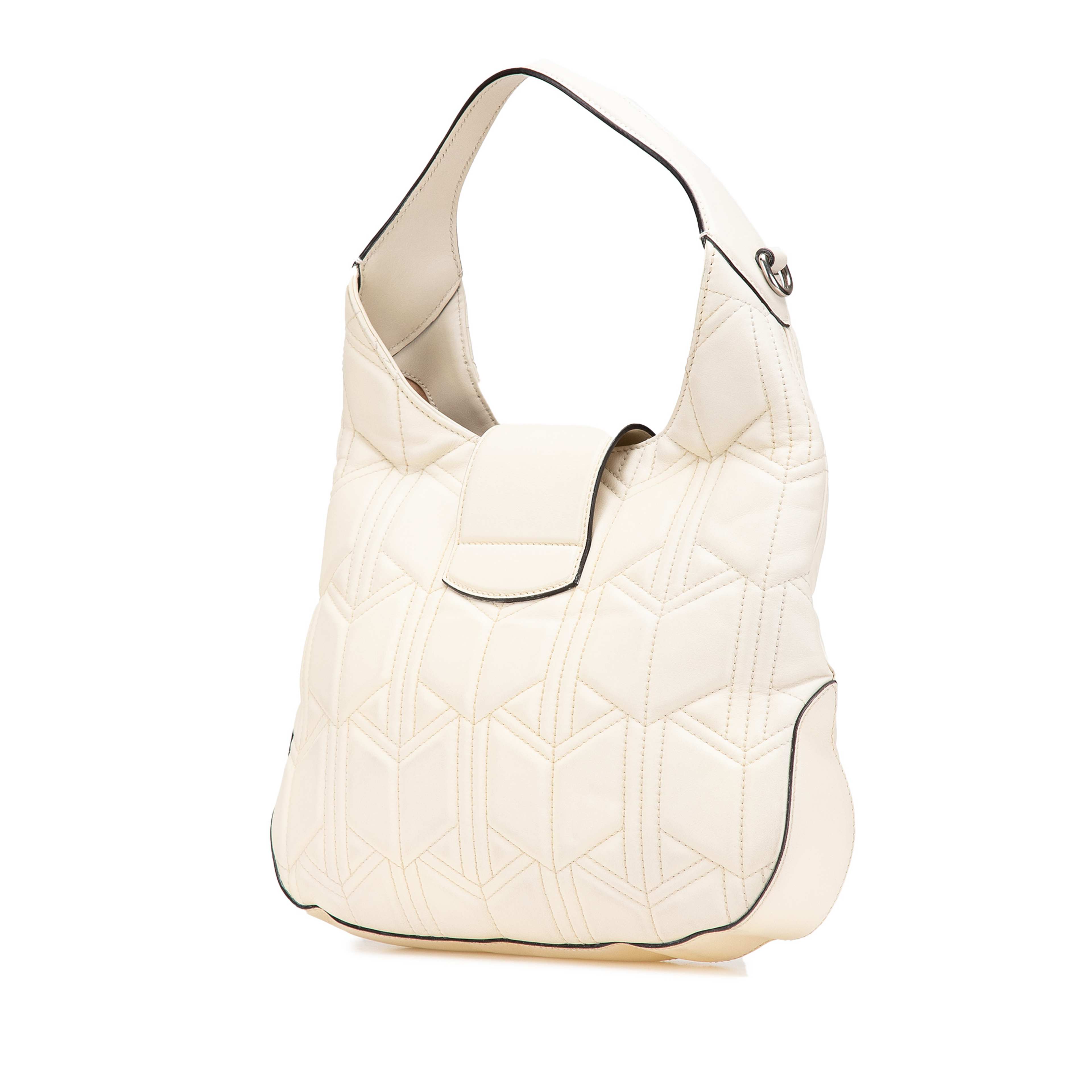Gucci Quilted Leather Dionysus Web Hobo, från Luxclusif, i färgen white. Klicka för att öppna bilden i stort format