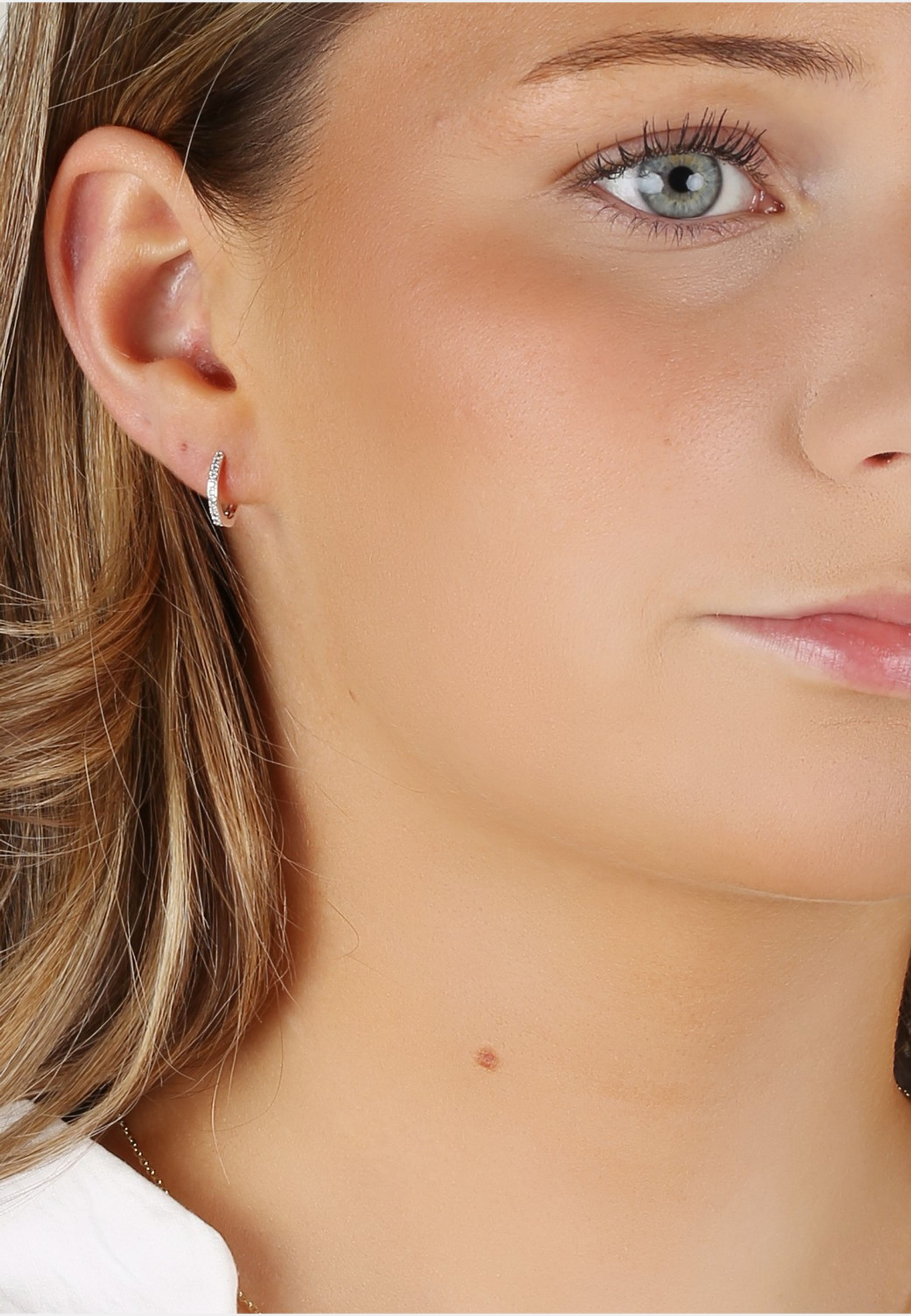 Siri Thin Ring Ear