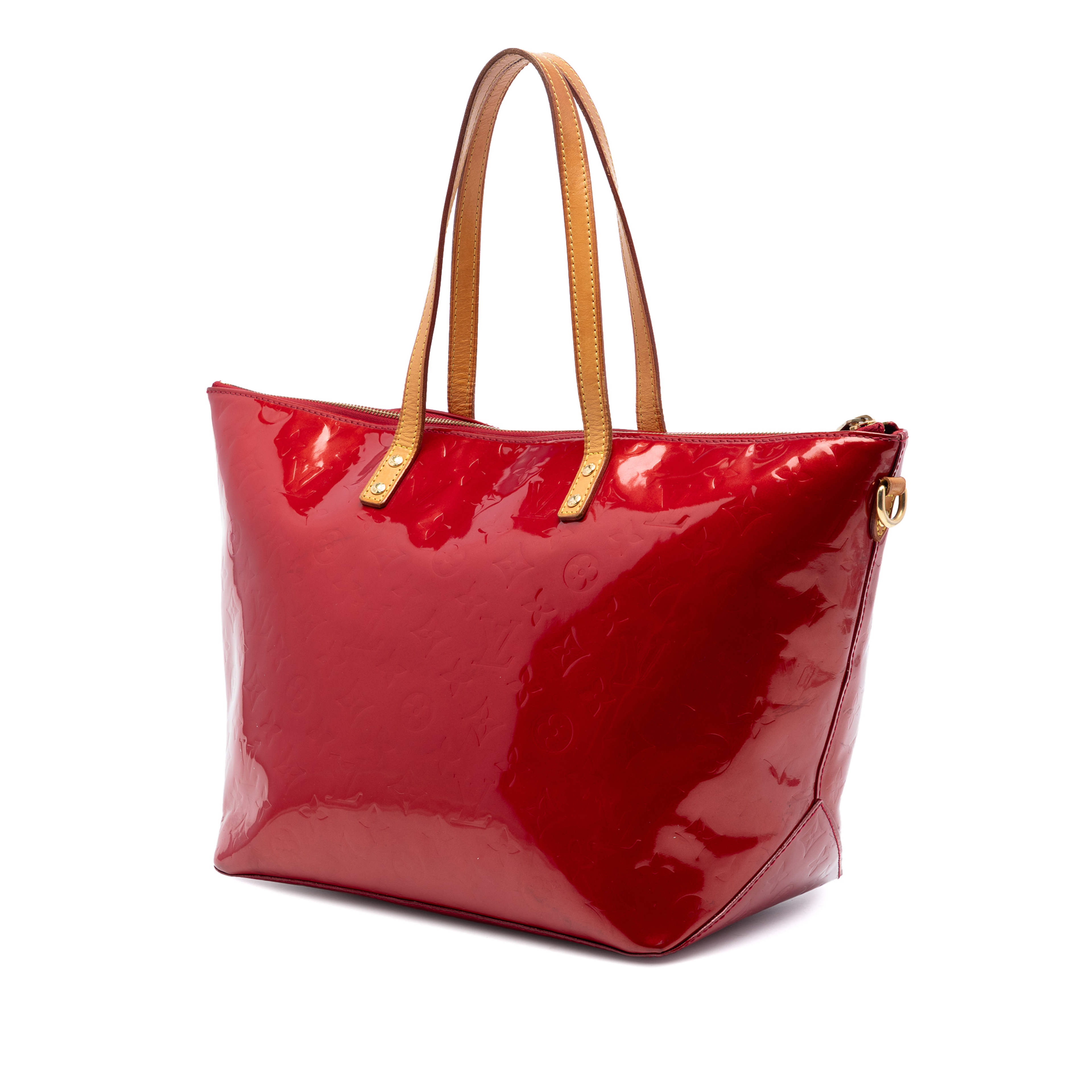 Louis Vuitton Monogram Vernis Bellevue Gm, från Luxclusif, i färgen röd. Klicka för att öppna bilden i stort format