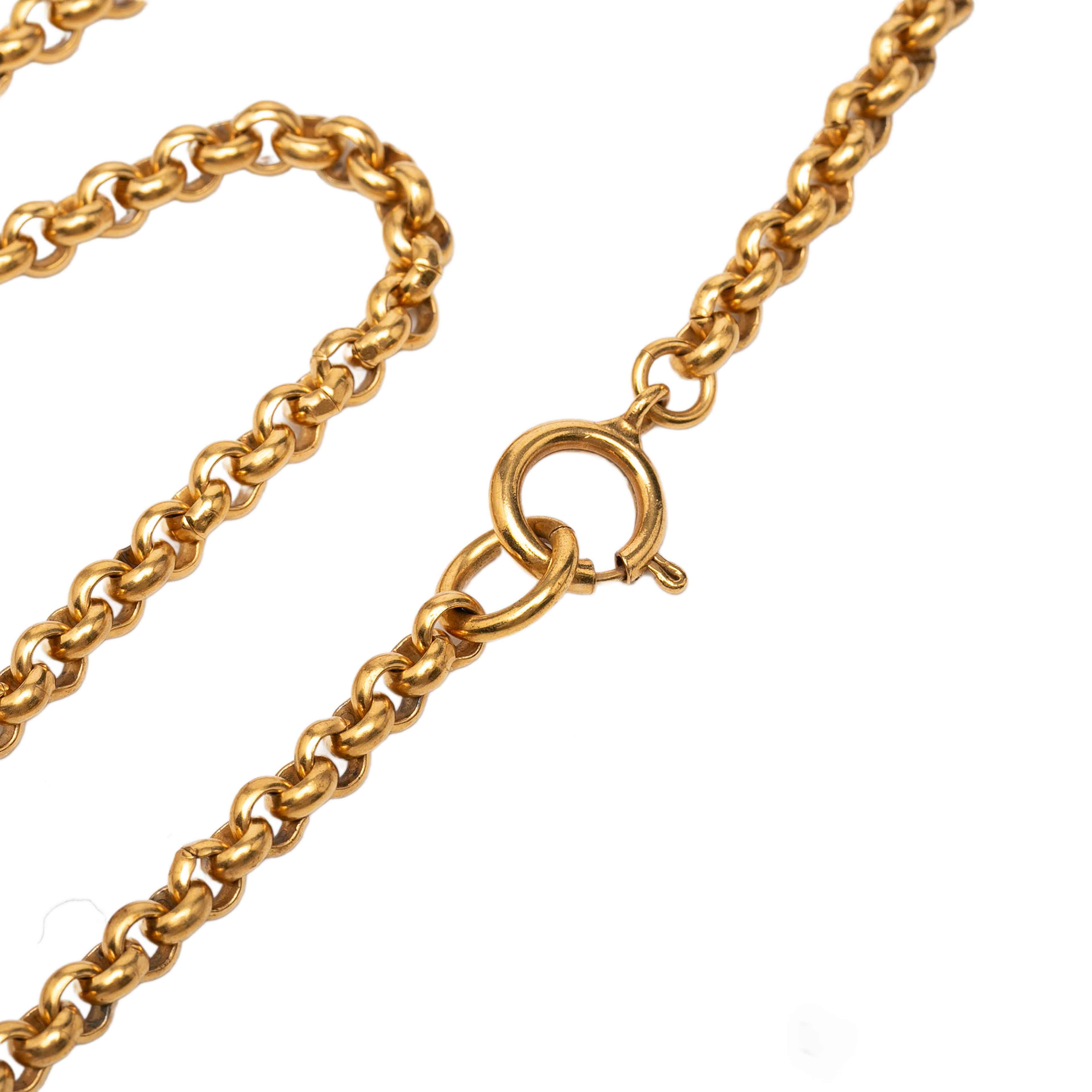 Chanel Gold Plated Cc Flower Pendant Necklace, från Luxclusif, i färgen gold. Klicka för att öppna bilden i stort format