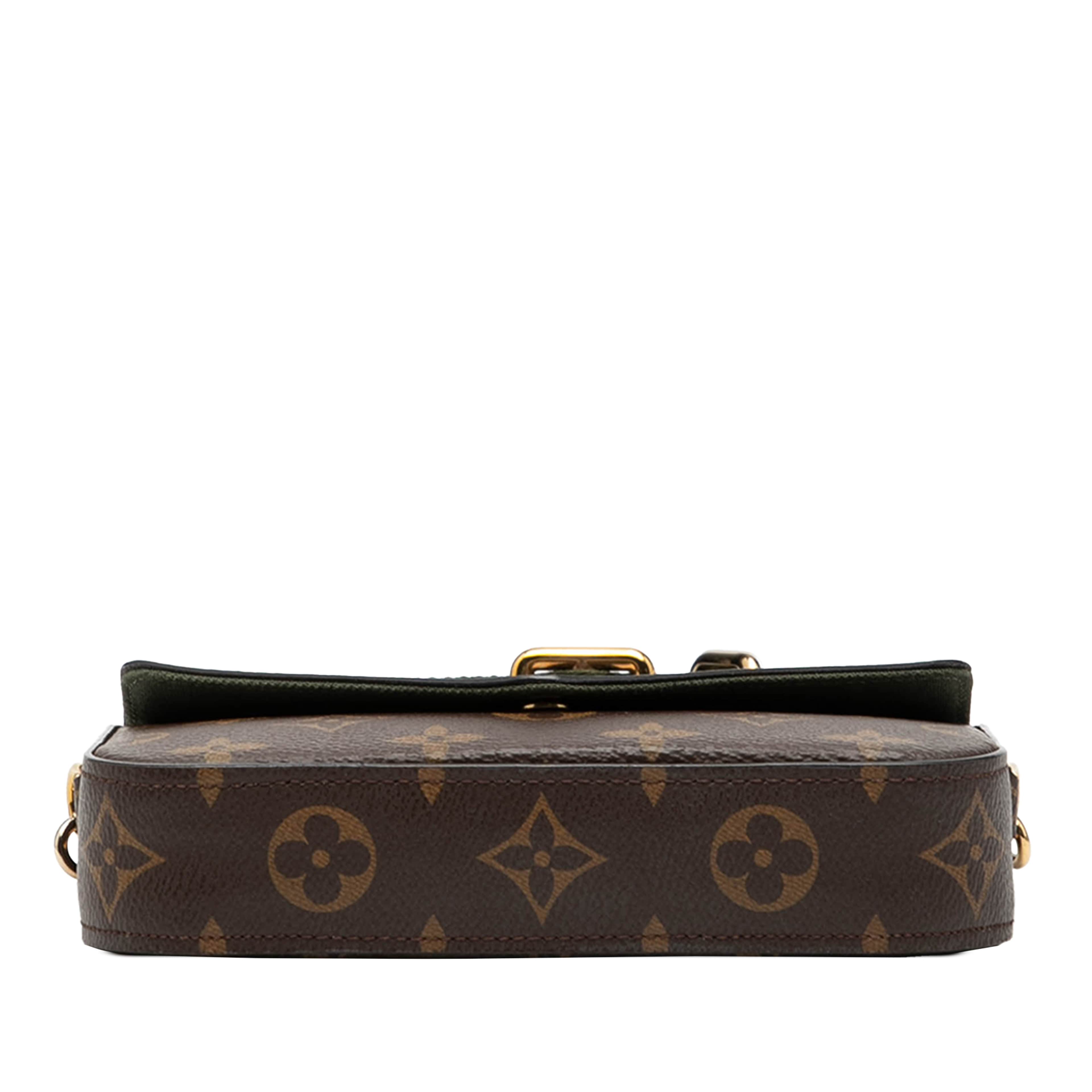Louis Vuitton Monogram Felicie Strap And Go, från Luxclusif, i färgen brown. Klicka för att öppna bilden i stort format