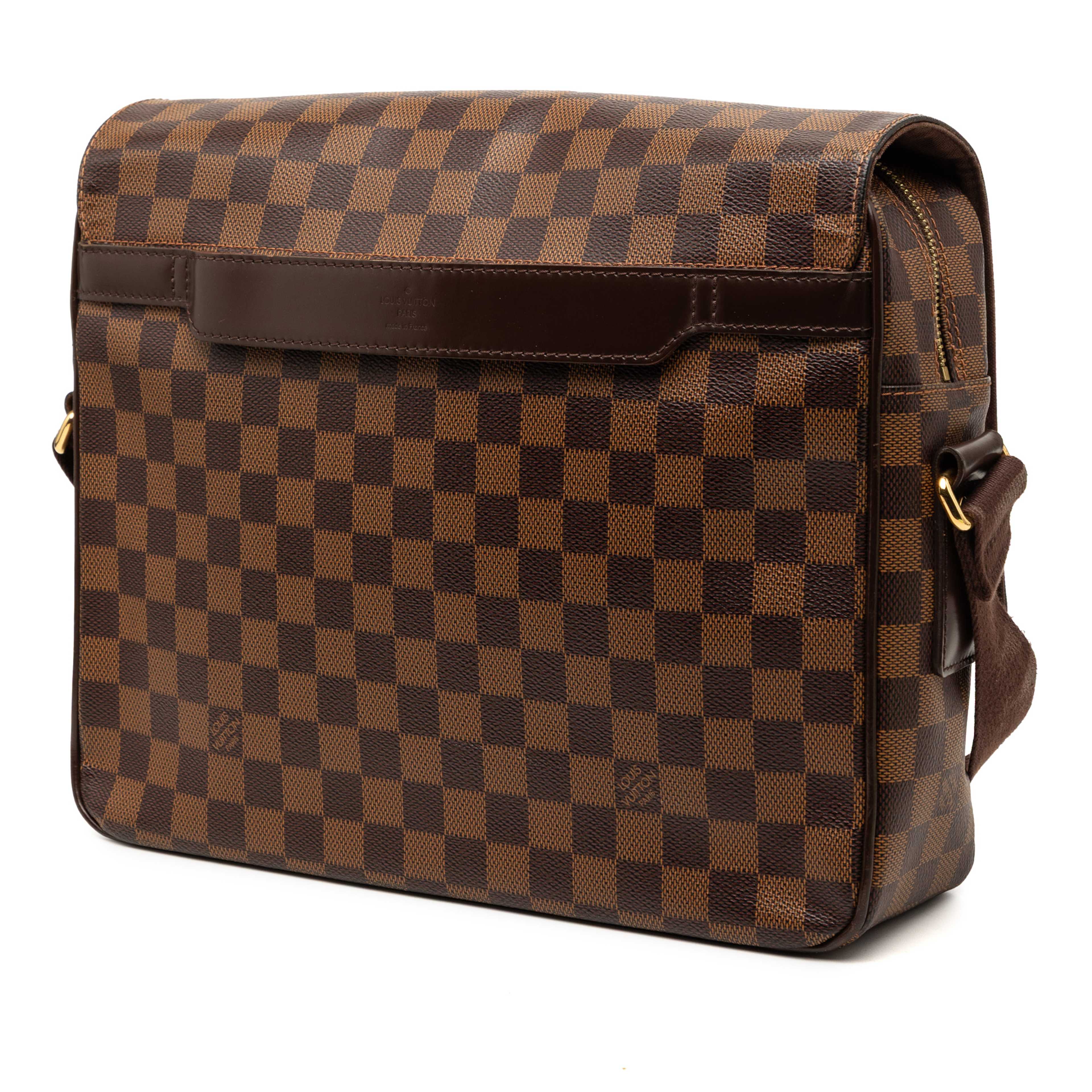 Louis Vuitton Damier Ebene Shelton Mm, från Luxclusif, i färgen brun. Klicka för att öppna bilden i stort format