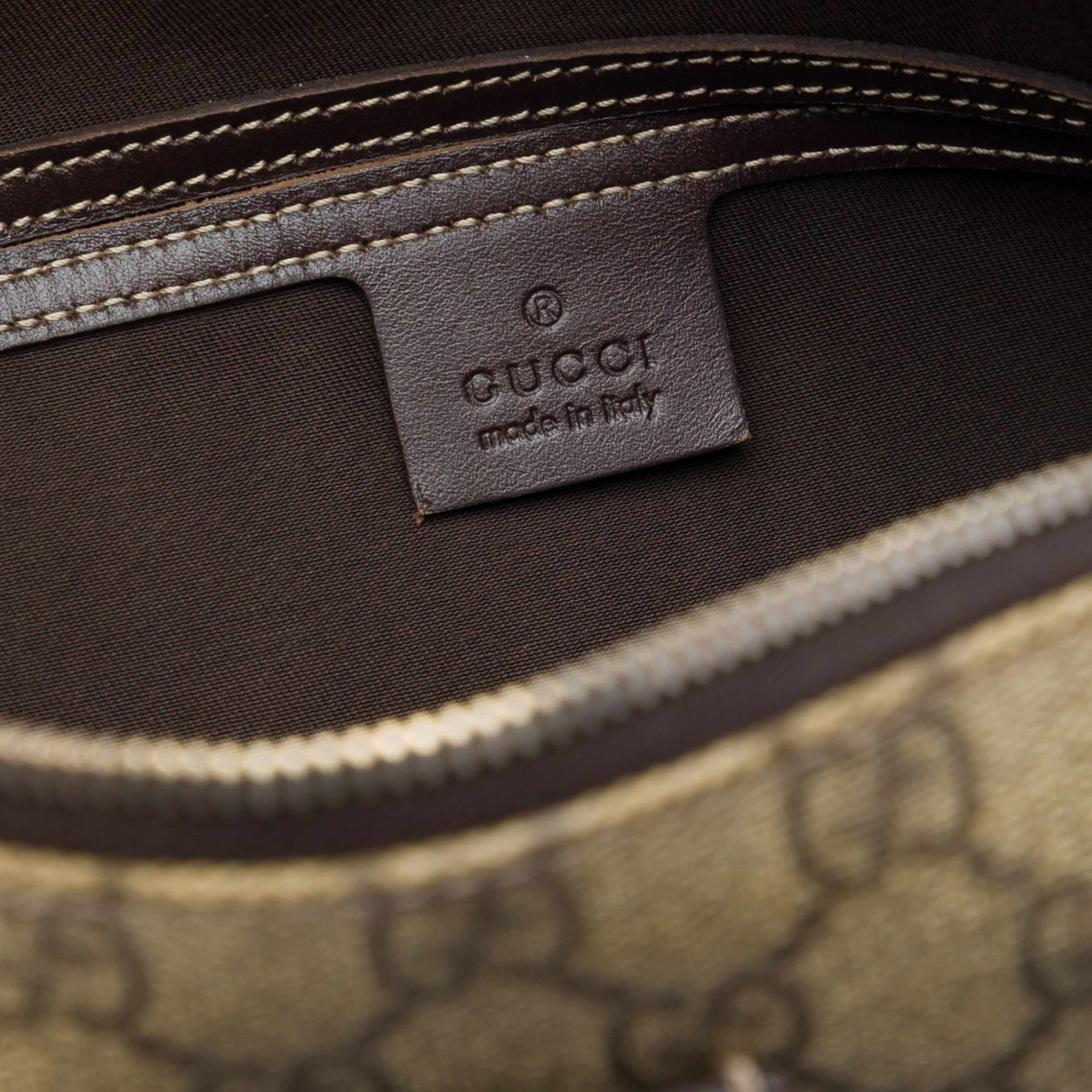 Gucci Gg Supreme Double Pocket Crossbody, från Luxclusif, i färgen beige. Klicka för att öppna bilden i stort format