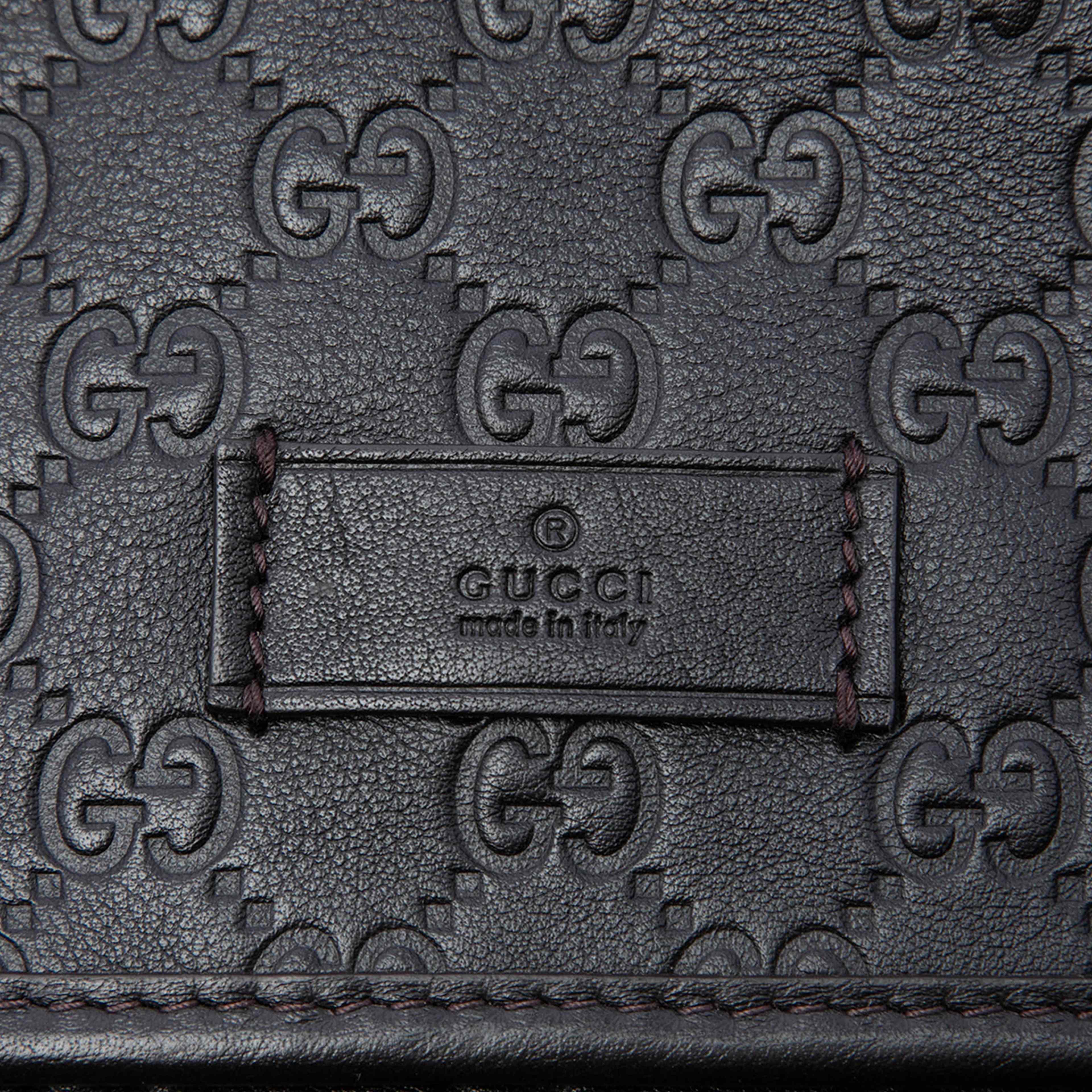 Gucci Guccissima Messenger Bag, från Luxclusif, i färgen dark brown. Klicka för att öppna bilden i stort format