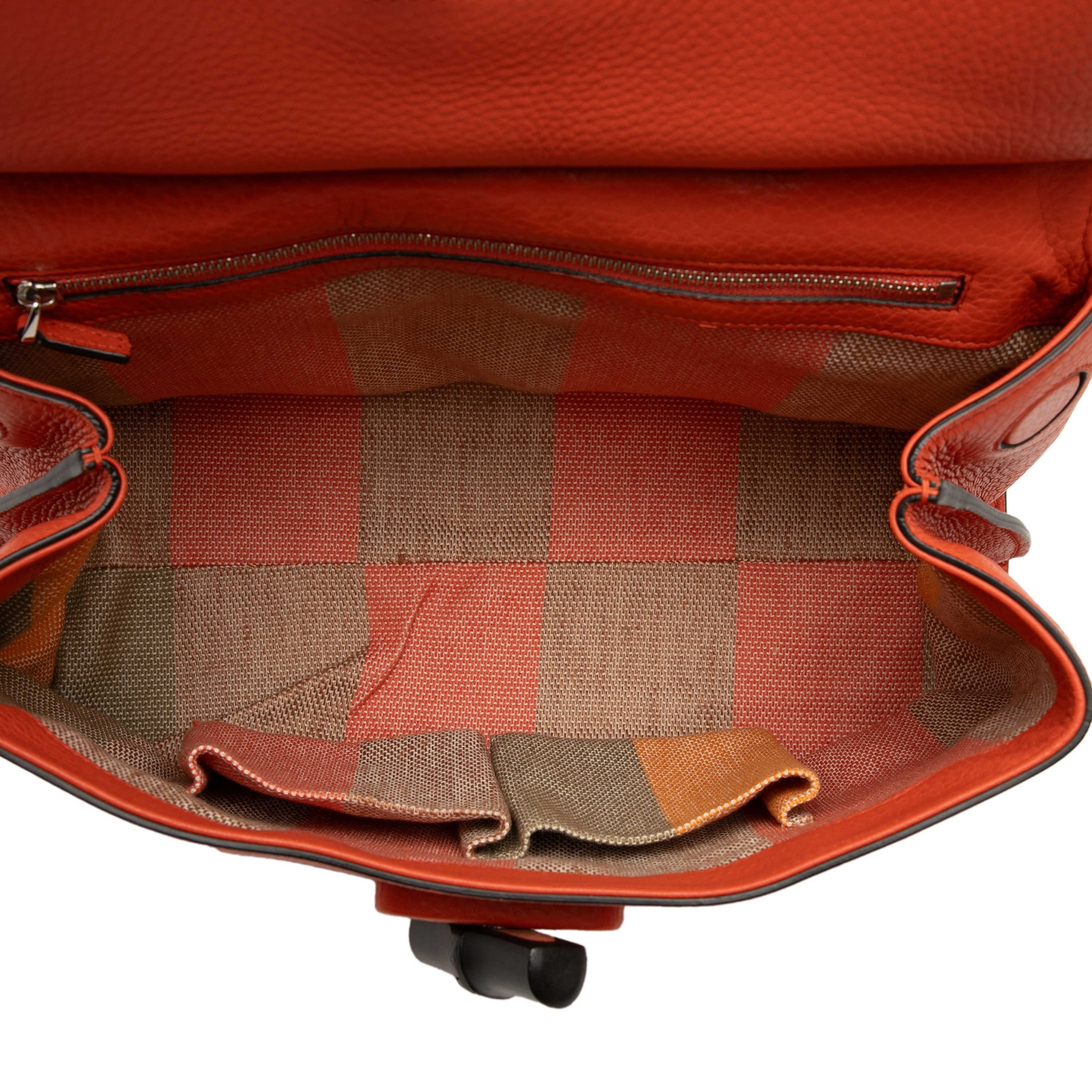 Gucci Medium Leather Bamboo Daily Satchel, från Luxclusif, i färgen orange. Klicka för att öppna bilden i stort format
