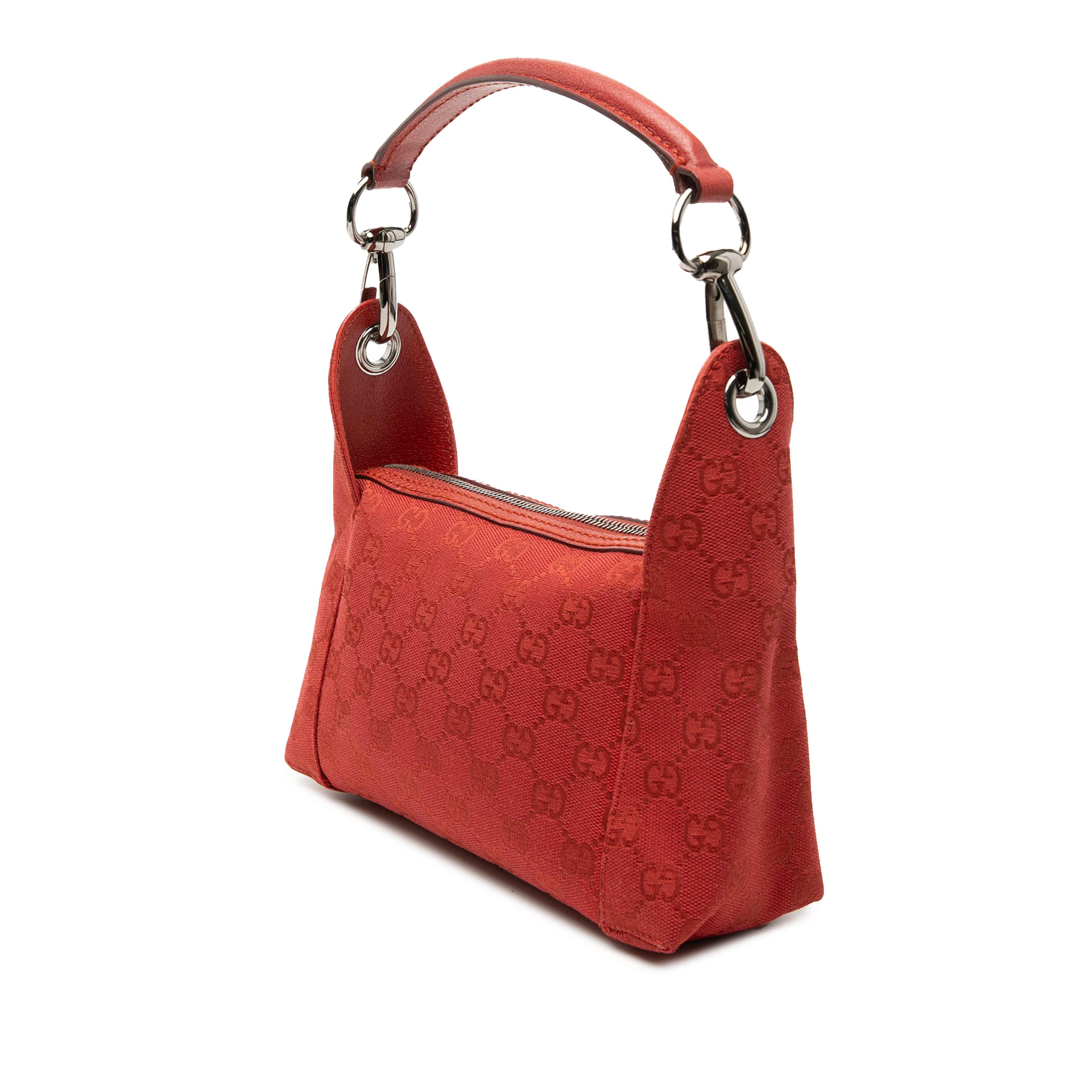 Gucci Gg Canvas Shoulder Bag, från Luxclusif, i färgen red. Klicka för att öppna bilden i stort format