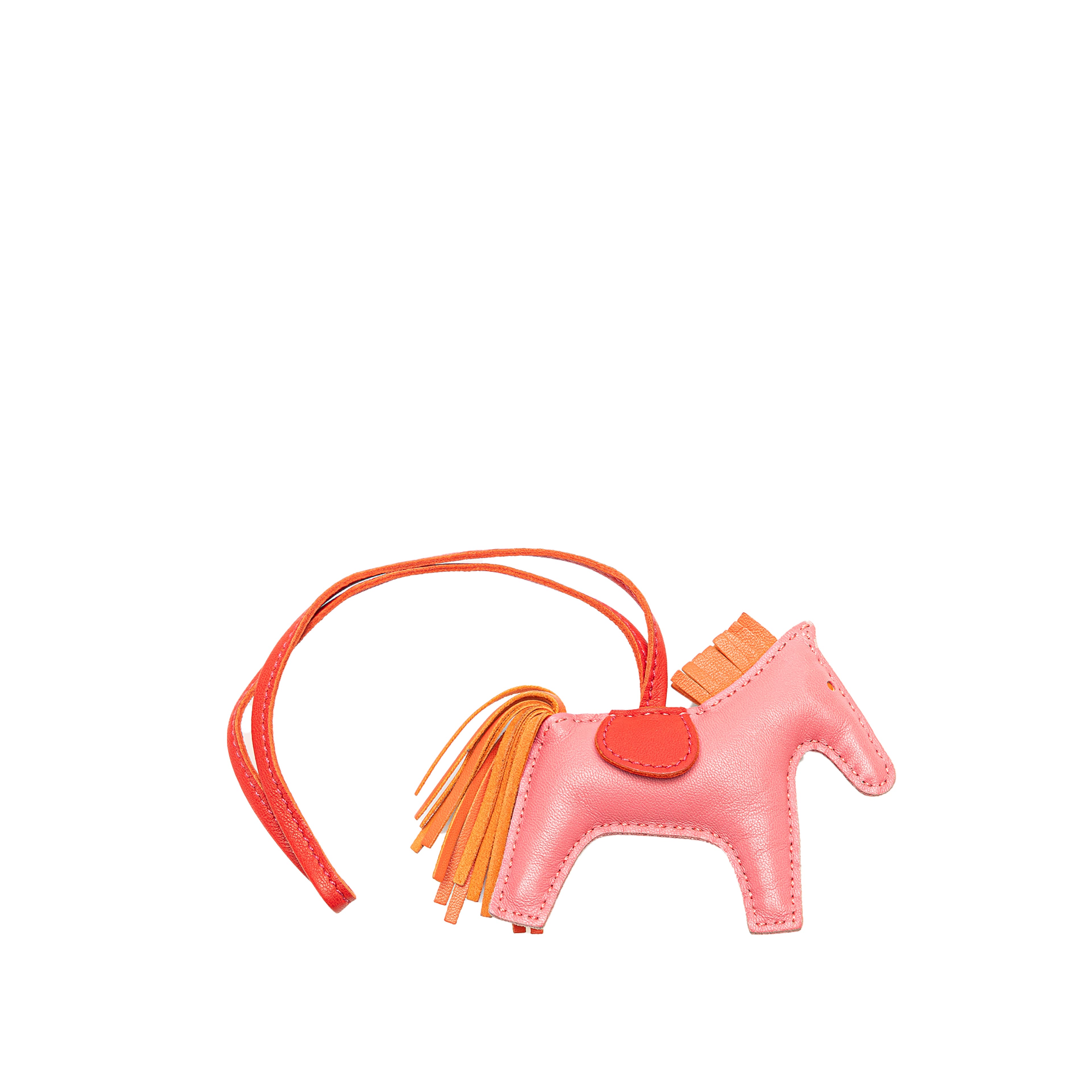 Hermès Milo Lambskin Grigri Rodeo Horse Bag Charm Tpm, från Luxclusif, i färgen pink.