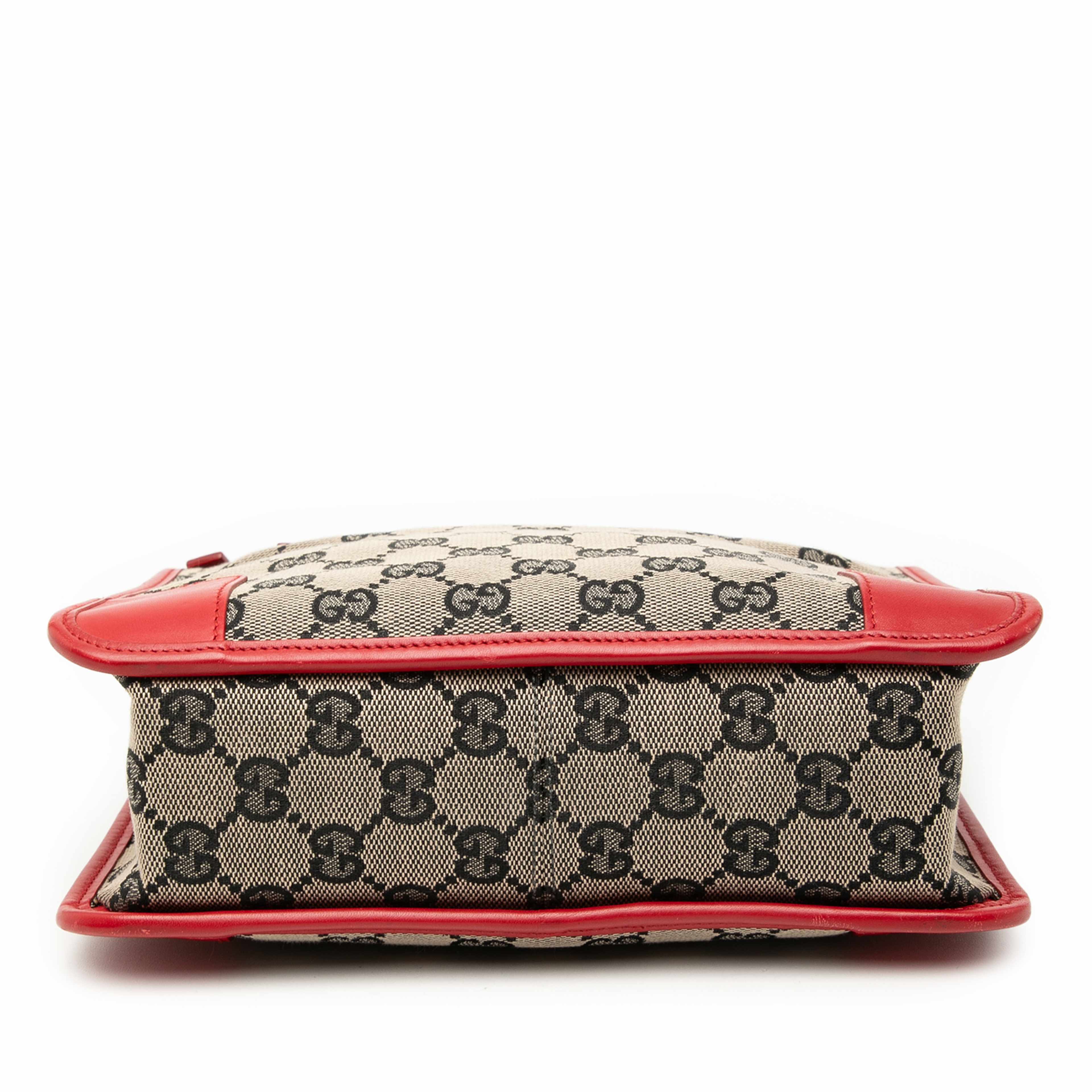 Gucci Gg Canvas Handbag, från Luxclusif, i färgen beige. Klicka för att öppna bilden i stort format